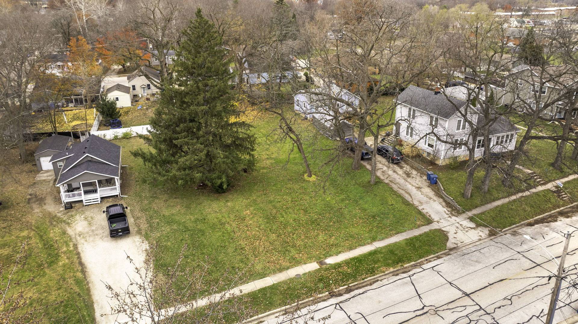 Morris, IL 60450,1218 Wauponsee ST