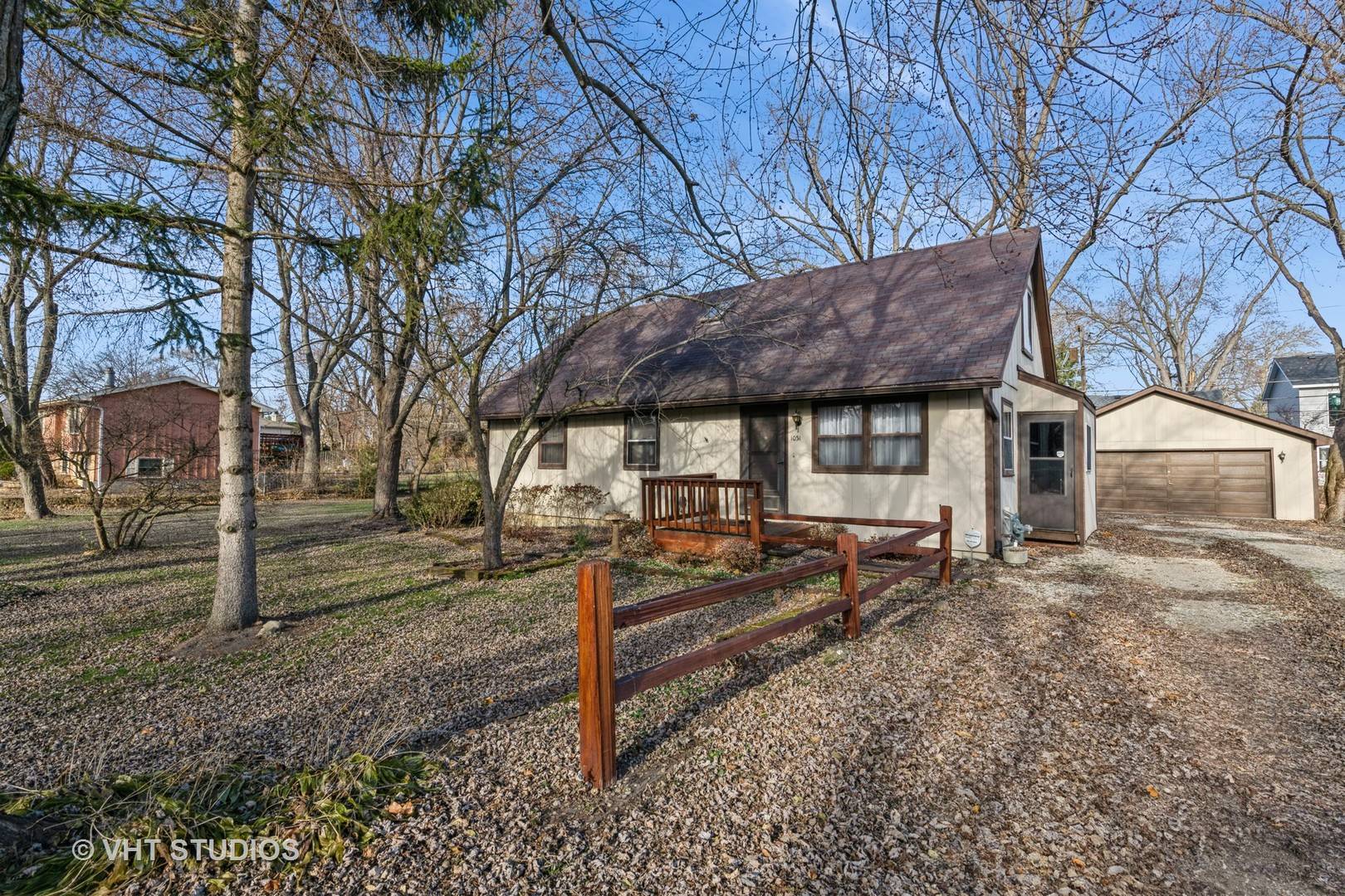 Wauconda, IL 60084,1031 Pershing DR