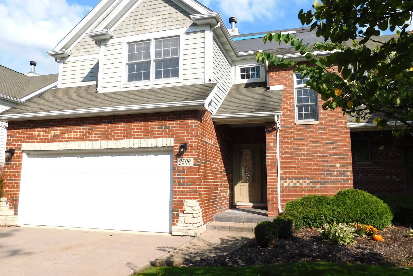 Crest Hill, IL 60435,2506 REFLECTIONS DR #4