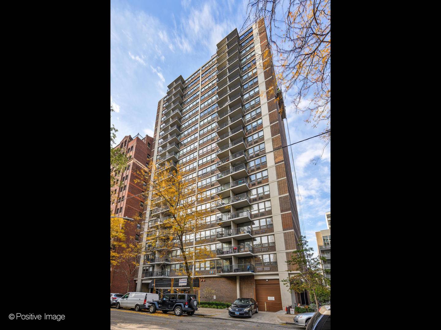 Chicago, IL 60614,2740 N Pine Grove AVE #11B