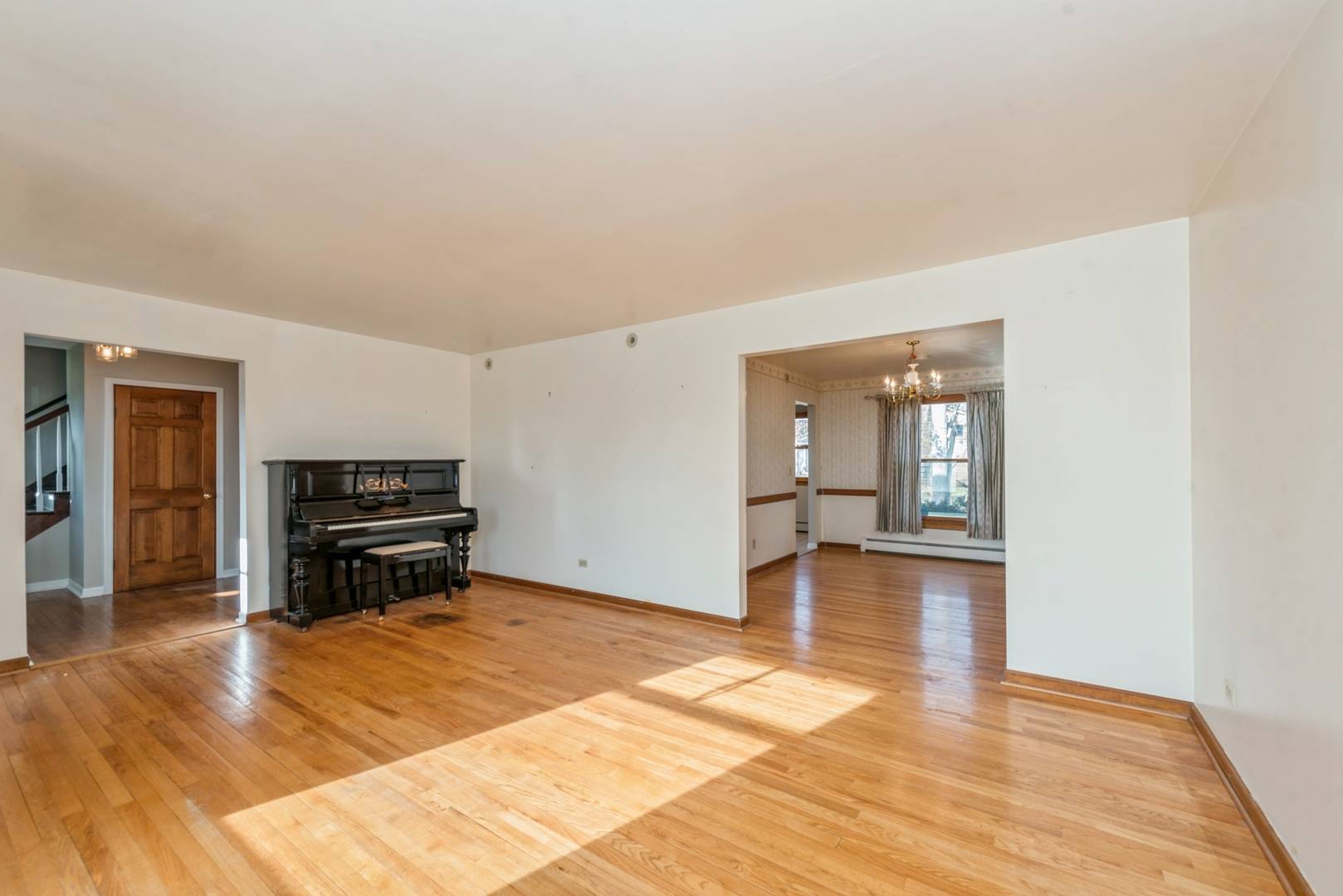 Crystal Lake, IL 60012,6806 Meadow DR