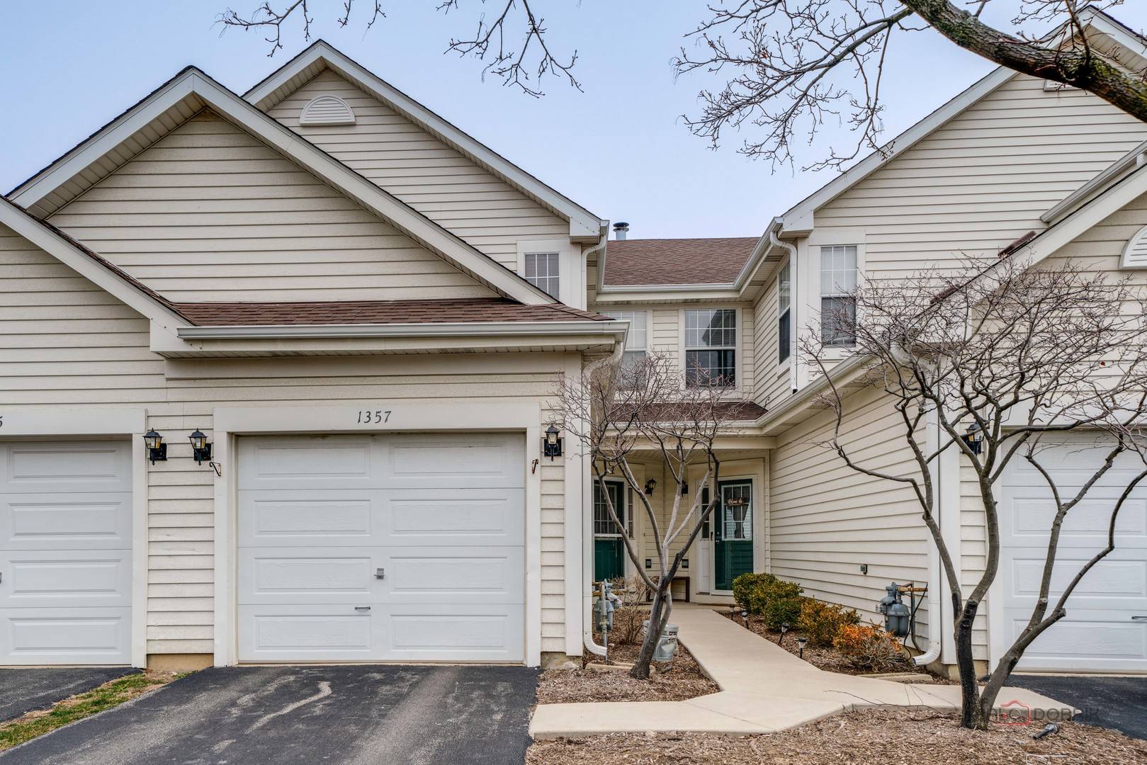 Waukegan, IL 60085,1357 S Candlestick WAY