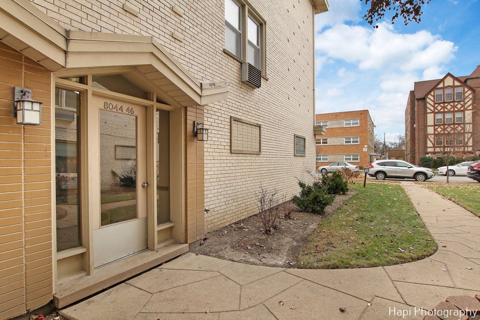 Skokie, IL 60076,8046 KENTON AVE #3