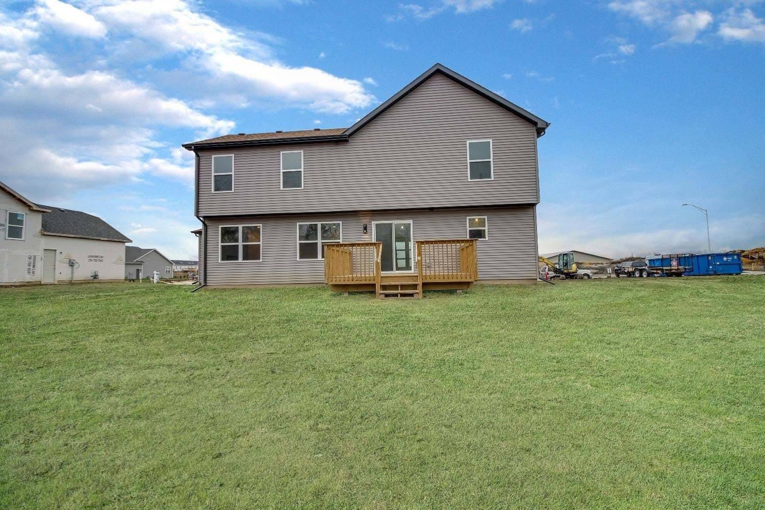 Merrillville, IN 46410,8247 Dylan DR