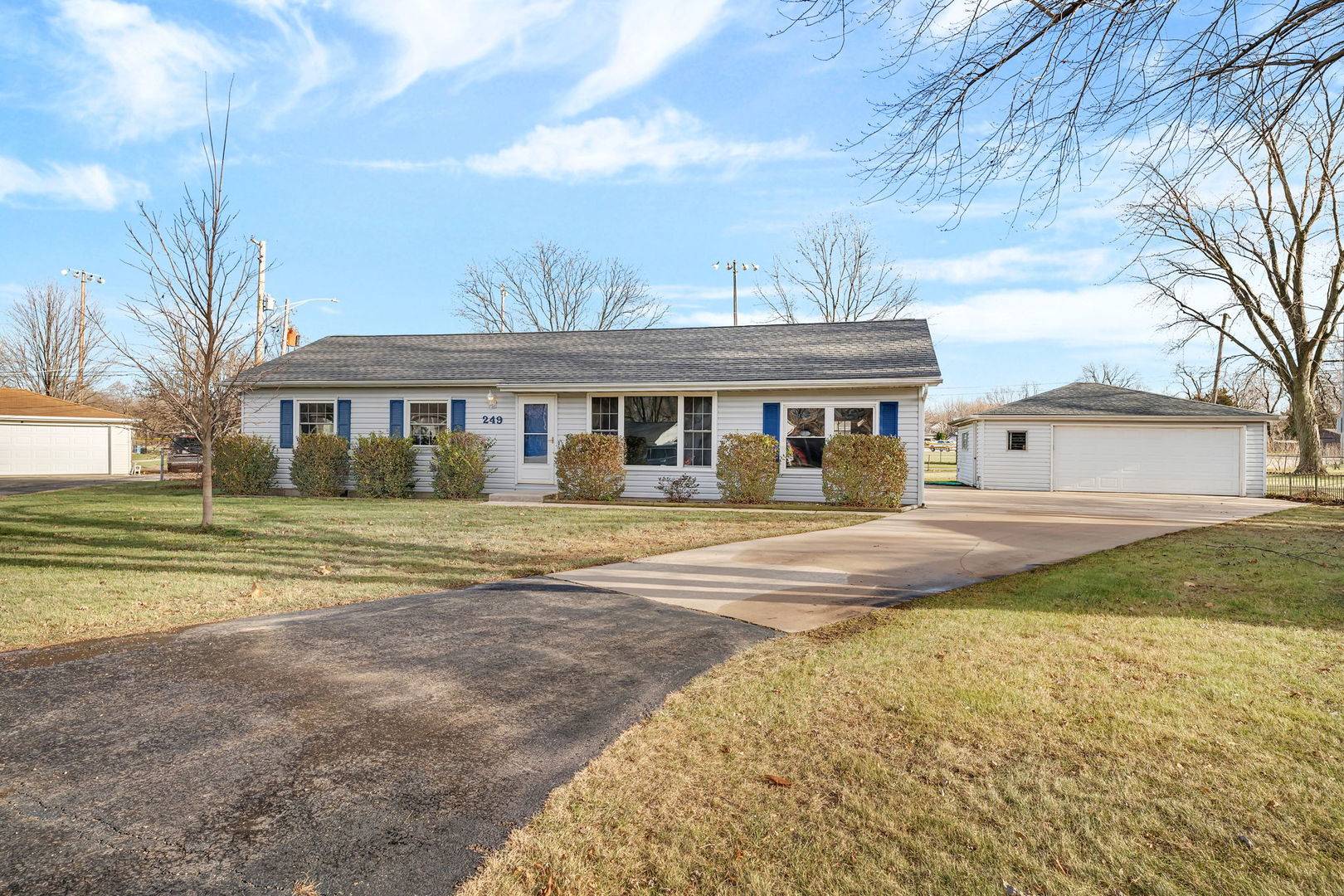 Braidwood, IL 60408,249 Curtis CT