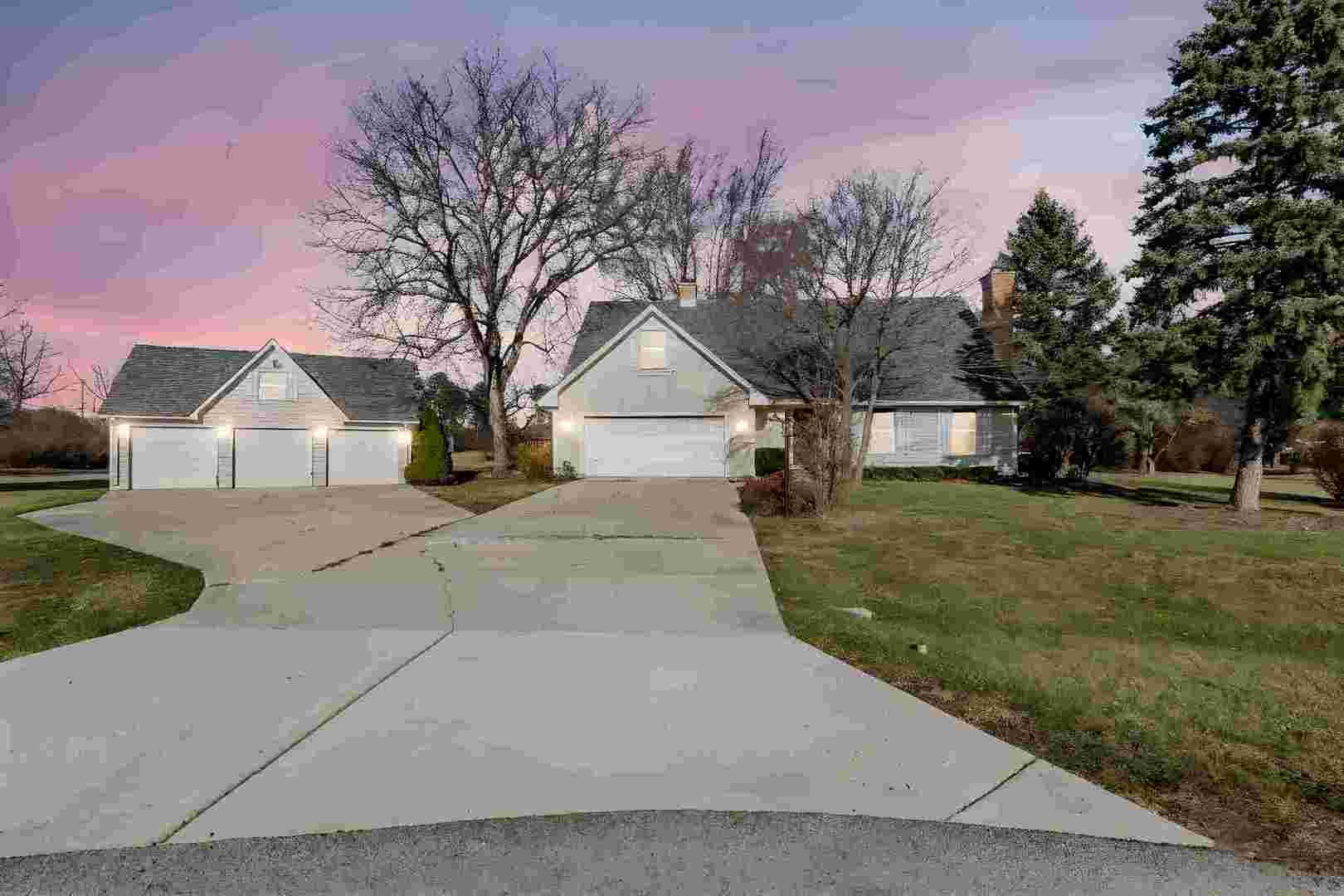 Libertyville, IL 60048,31649 N Rein CT