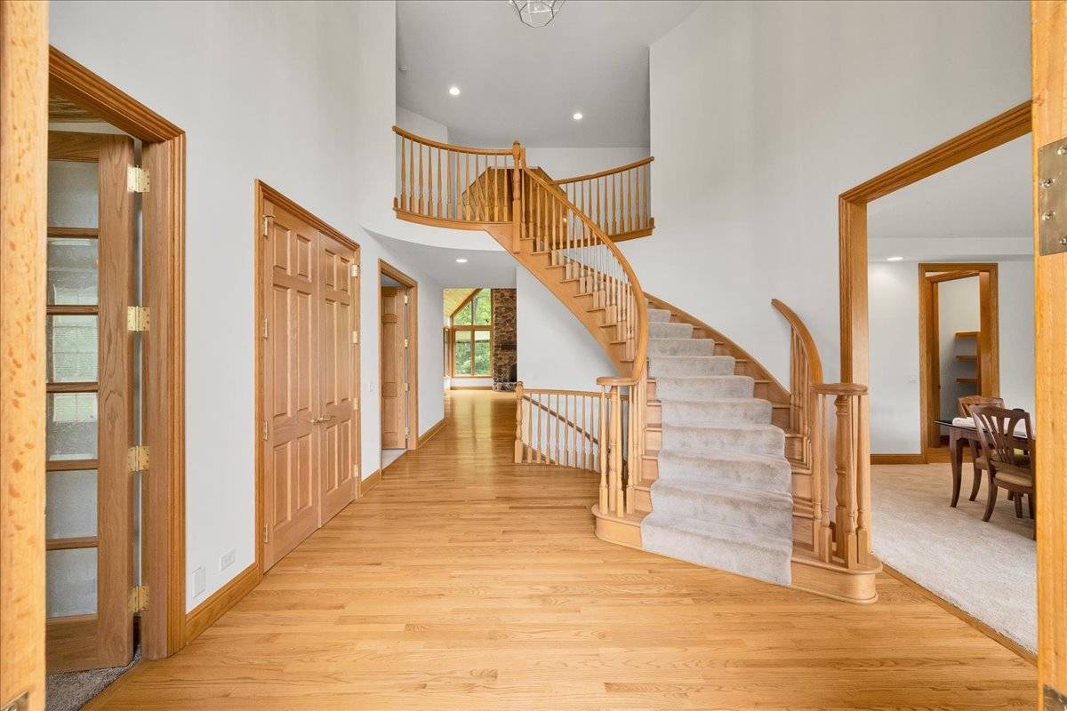 Huntley, IL 60142,16001 Burr Oak DR
