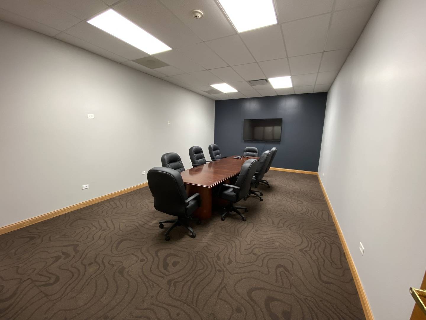 Yorkville, IL 60560,201 E Veterans Pkwy #15