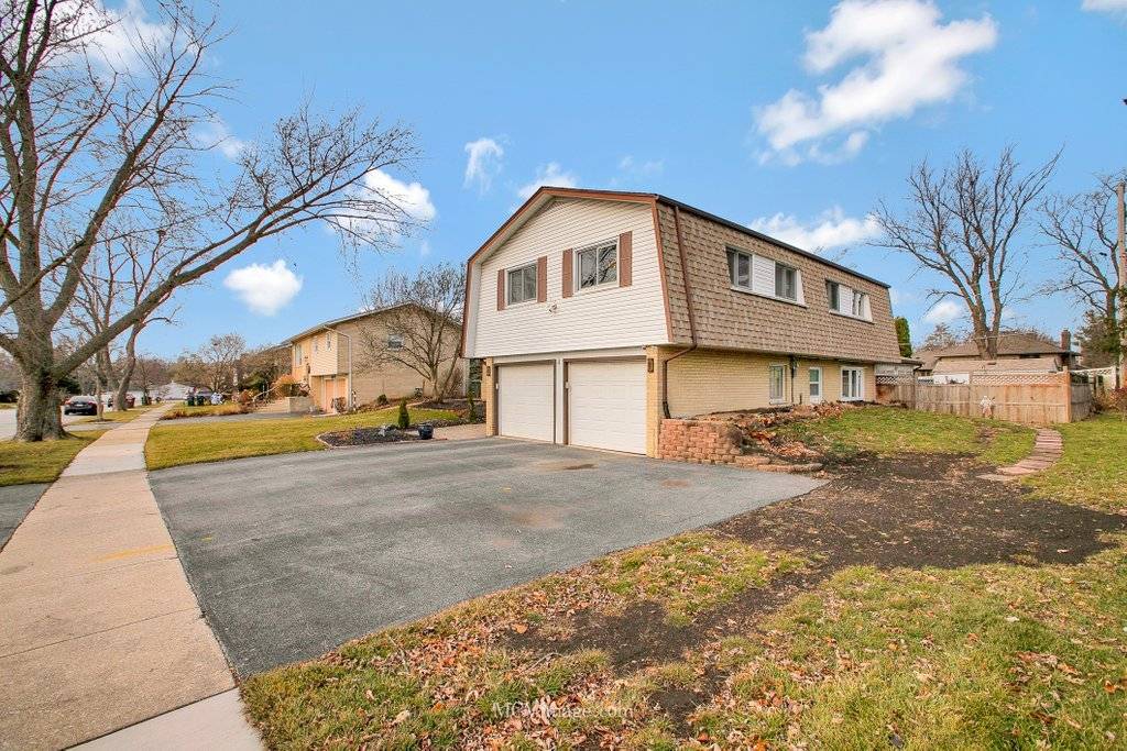 Tinley Park, IL 60477,6312 Honey LN