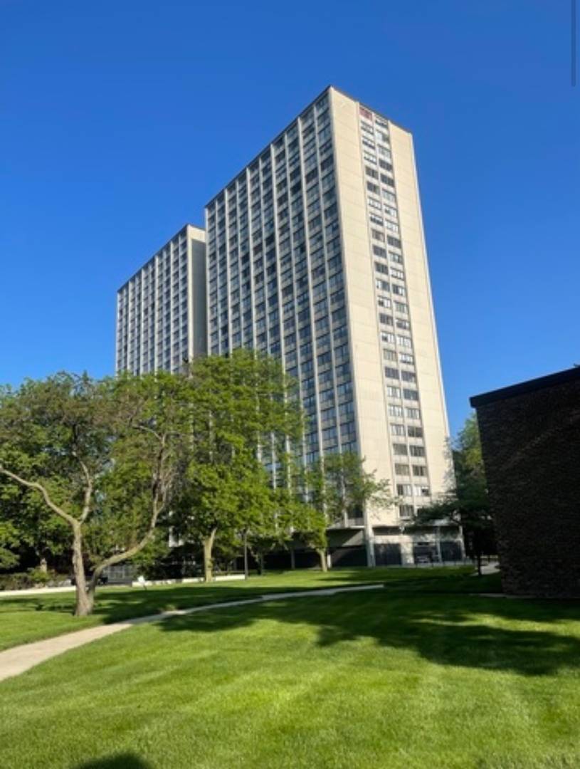 Chicago, IL 60615,4850 S Lake Park AVE #1101