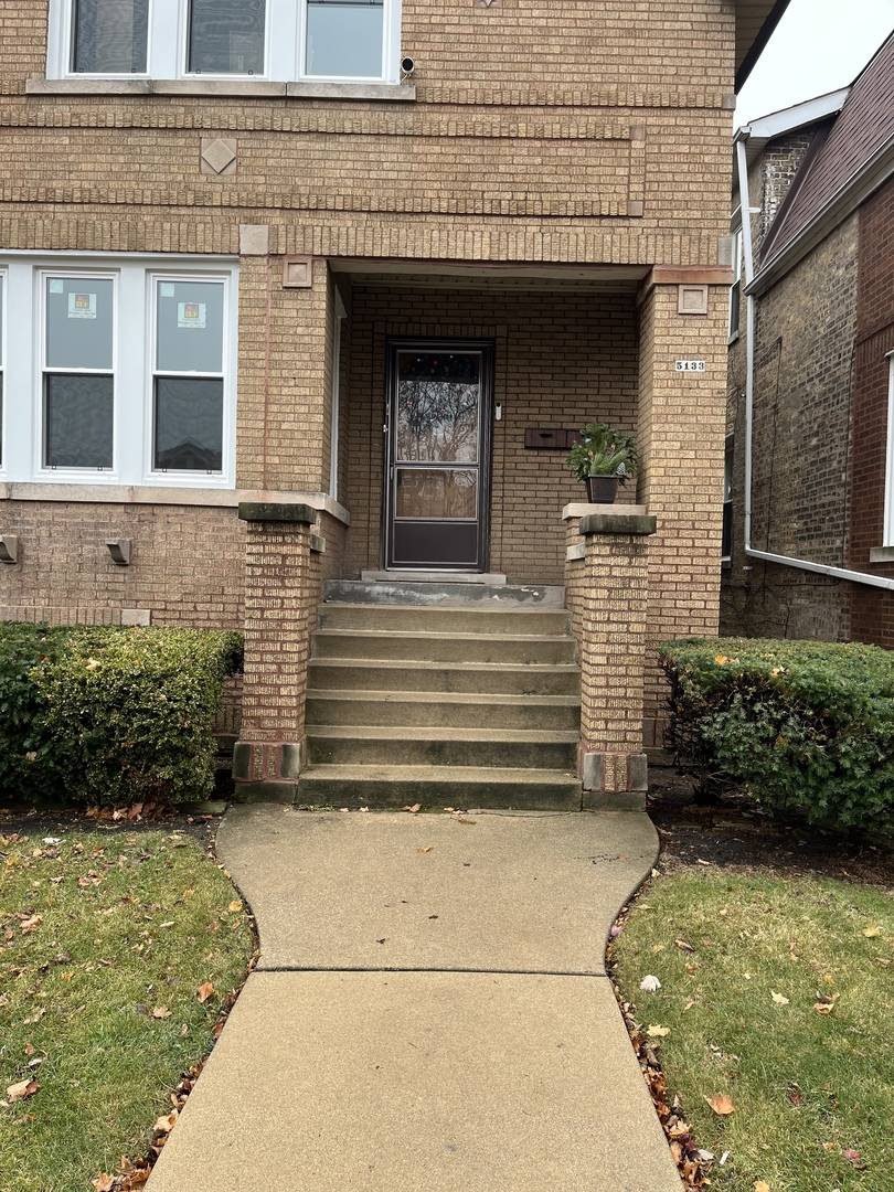 Chicago, IL 60639,5133 W Wrightwood AVE #1