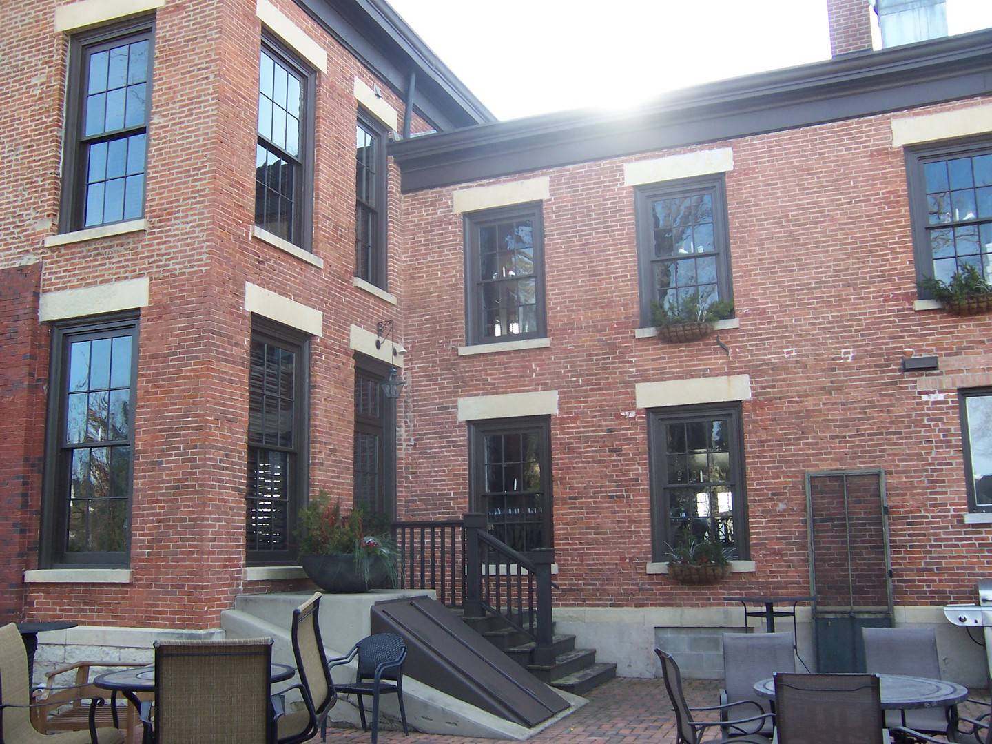 Geneva, IL 60134,124 S 2nd ST