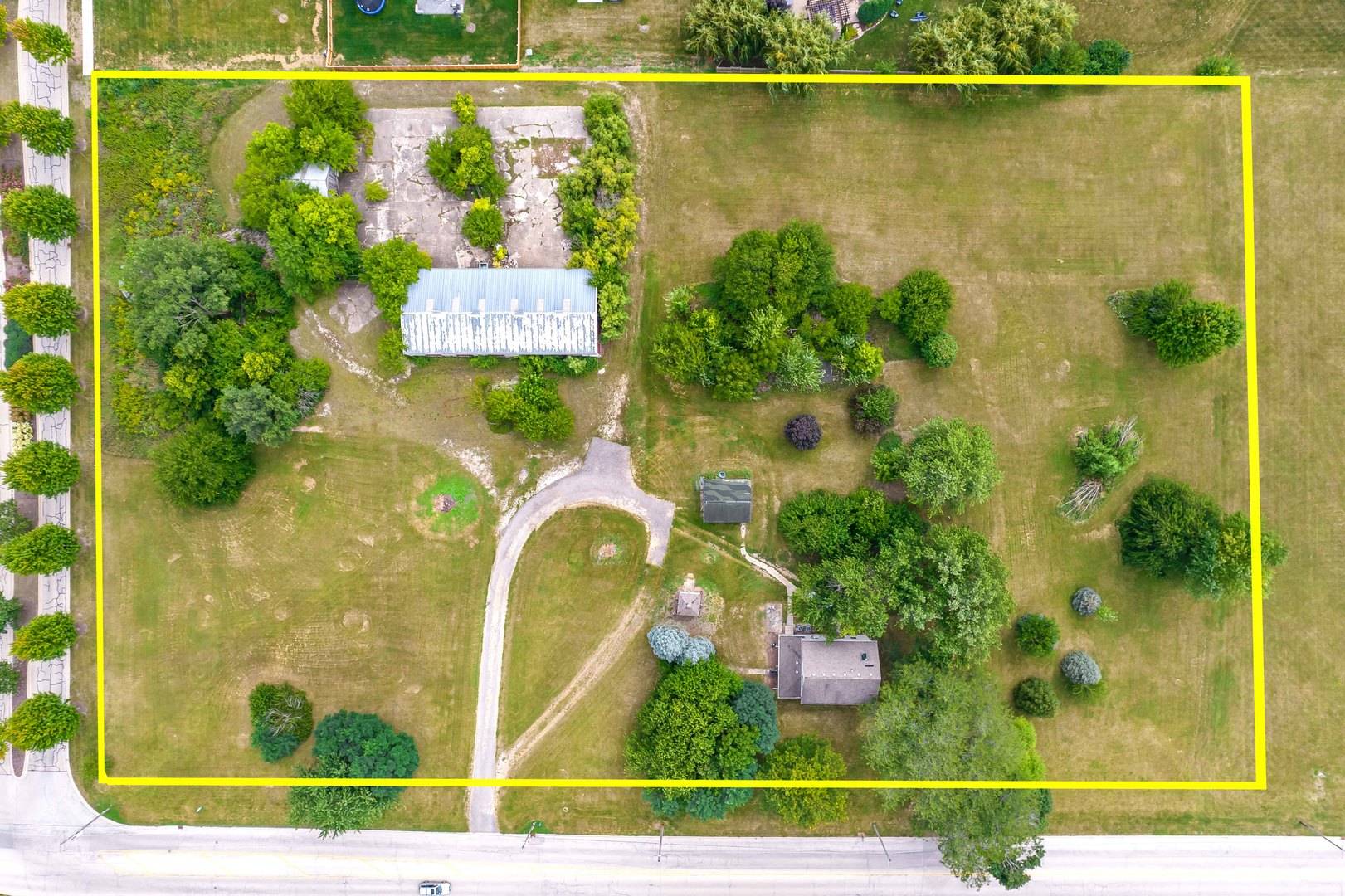 Oswego, IL 60543,870 Simons RD
