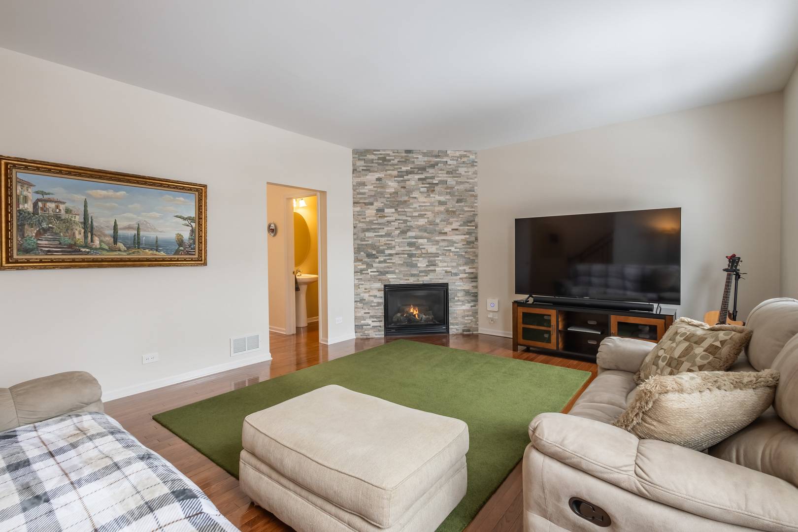 Lakewood, IL 60014,9085 Falcon Green DR