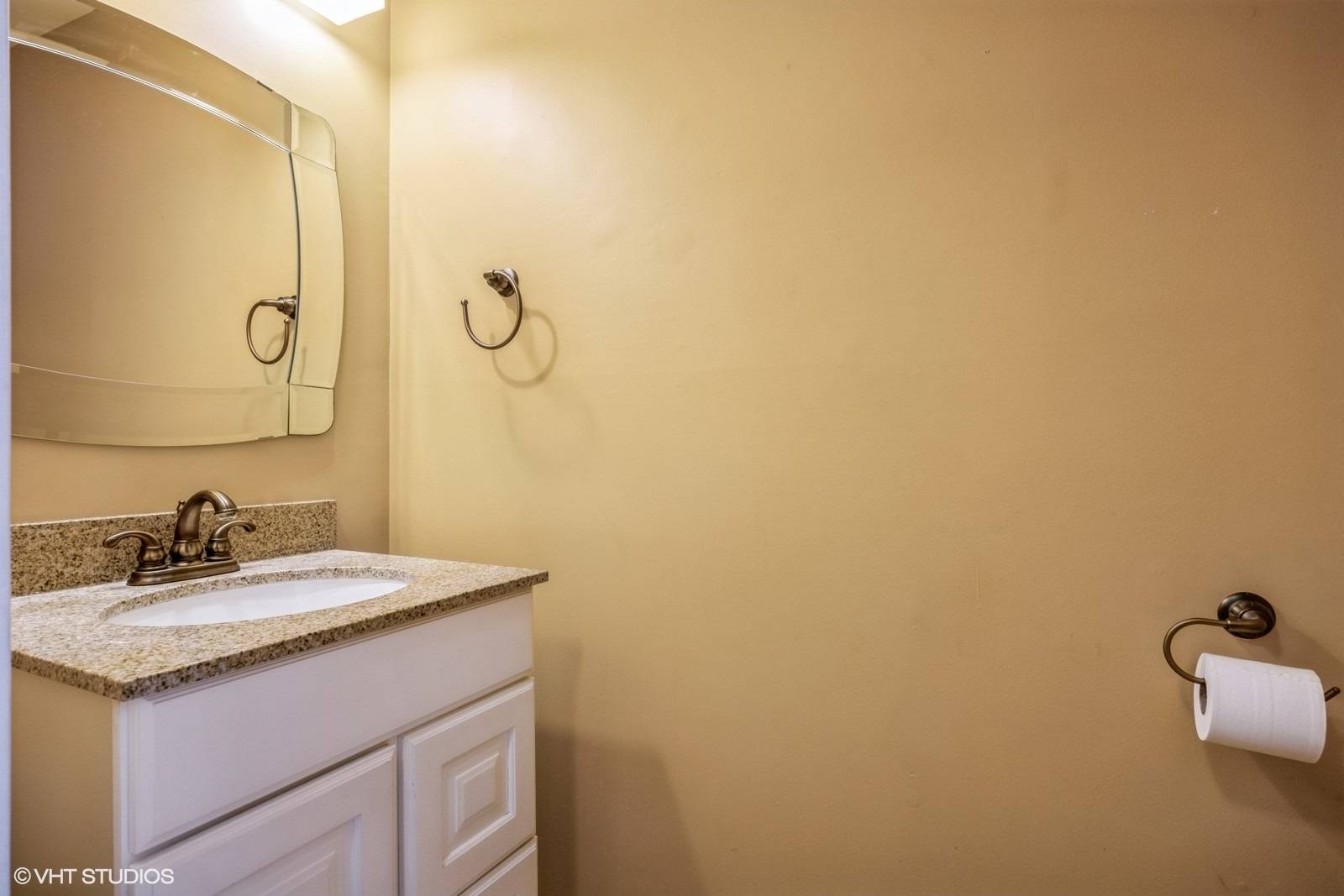 Woodstock, IL 60098,1129 Greenwood CIR #1129