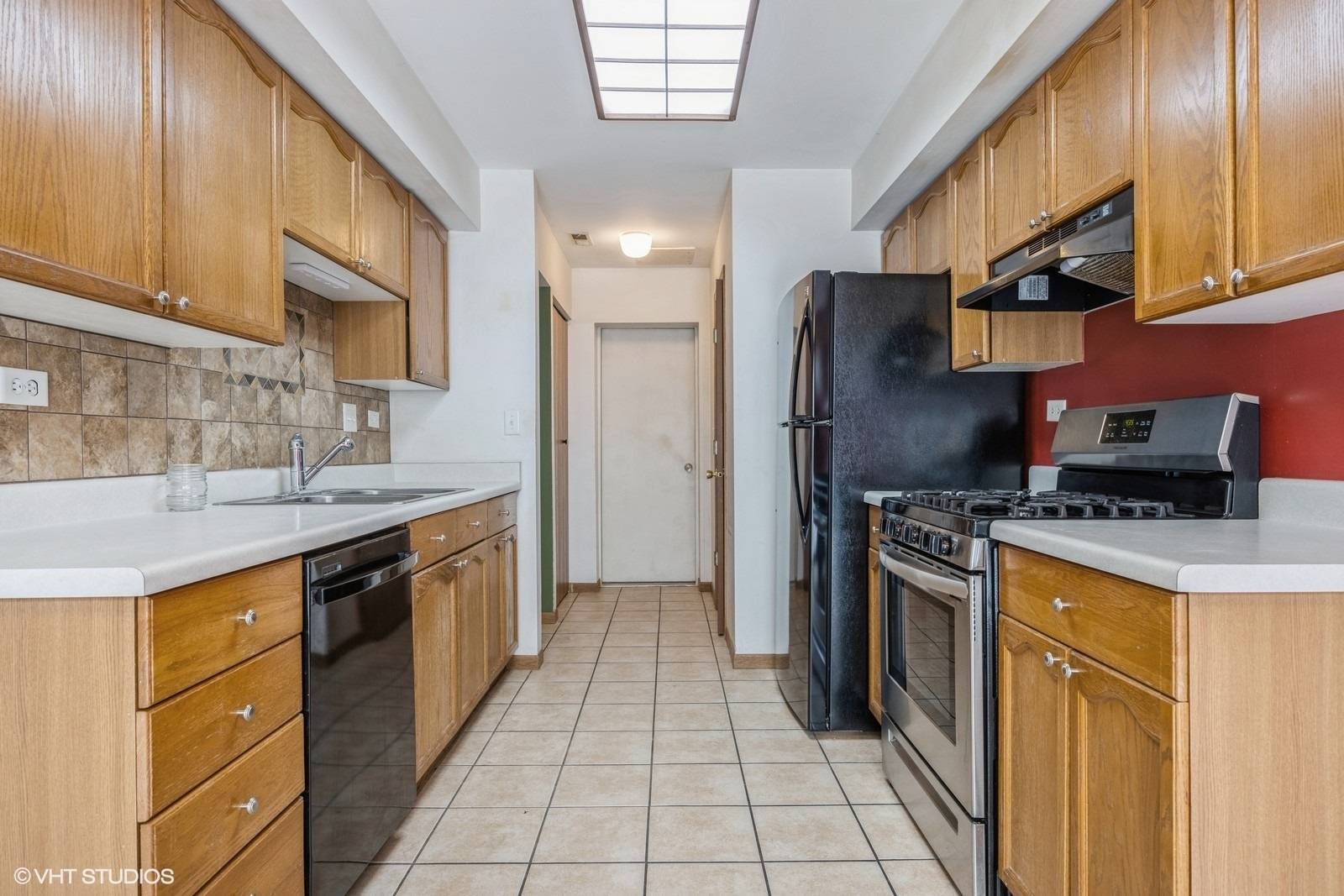 Woodstock, IL 60098,1129 Greenwood CIR #1129