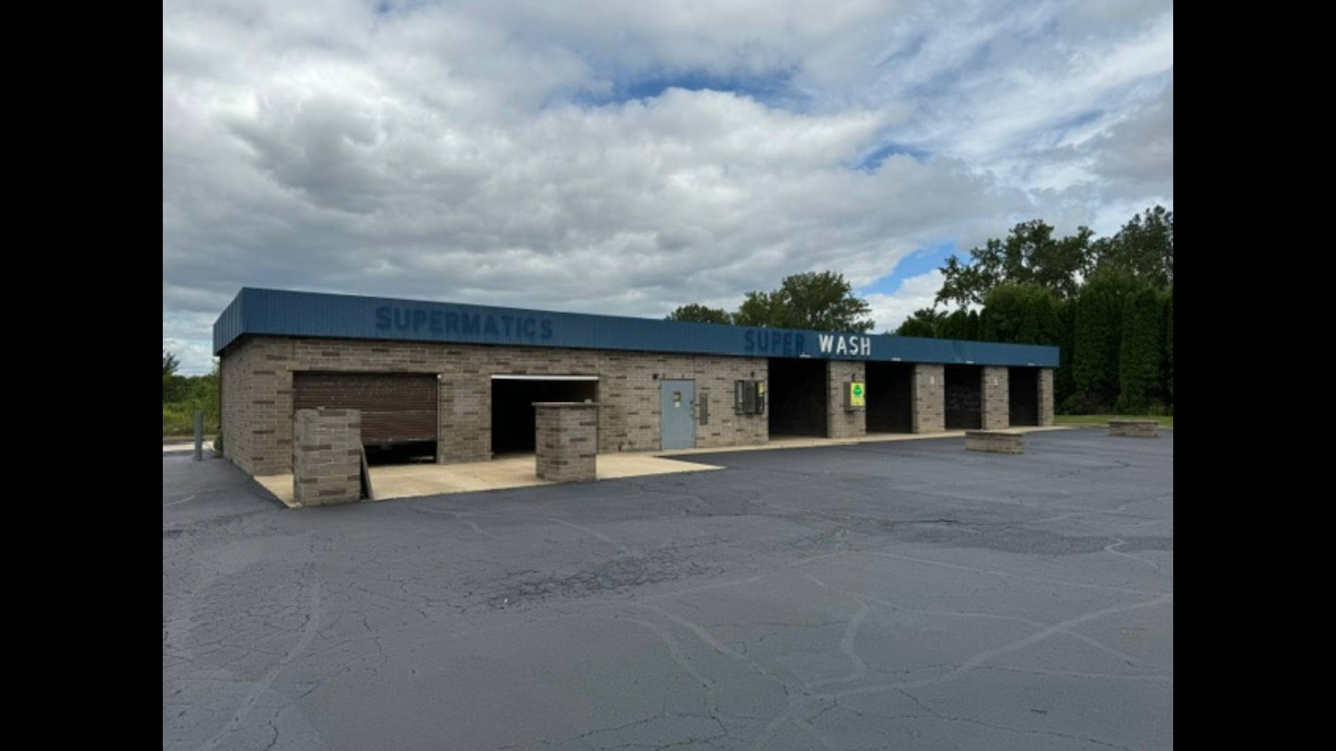 Bartlett, IL 60103,335 S Prospect AVE
