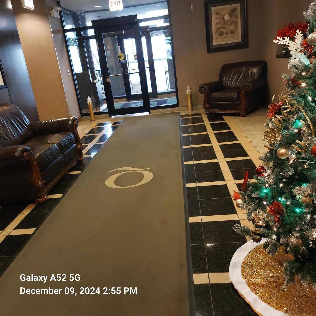 Chicago, IL 60649,6700 S South Shore DR #16H