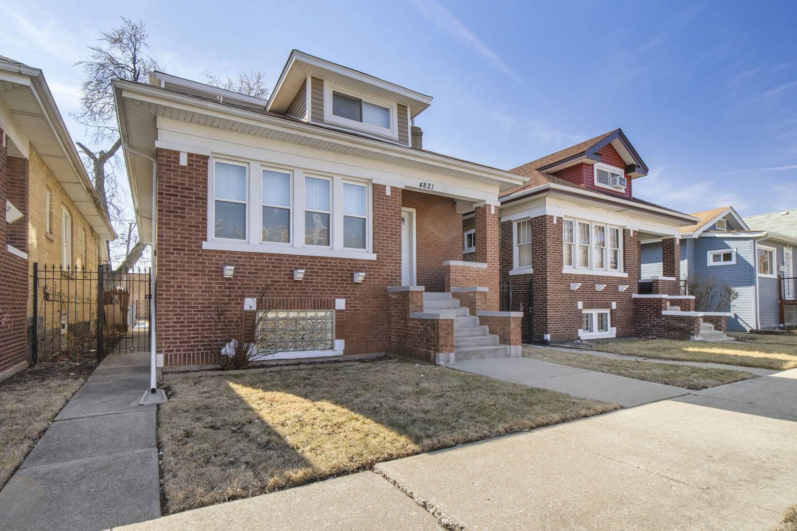 Chicago, IL 60651,4821 W Crystal ST