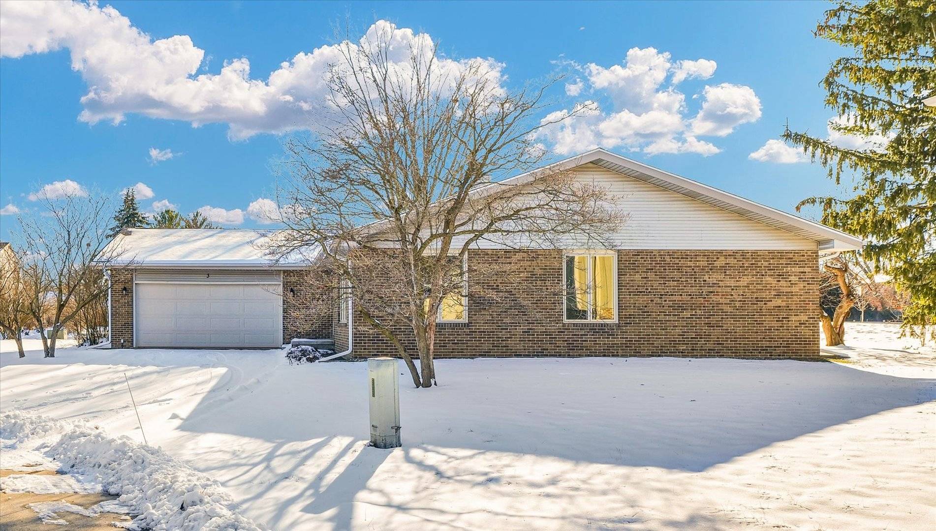 Savoy, IL 61874,3 Hale Haven CT