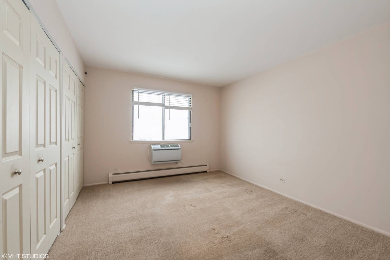 Chicago, IL 60656,4623 N Chester AVE #408