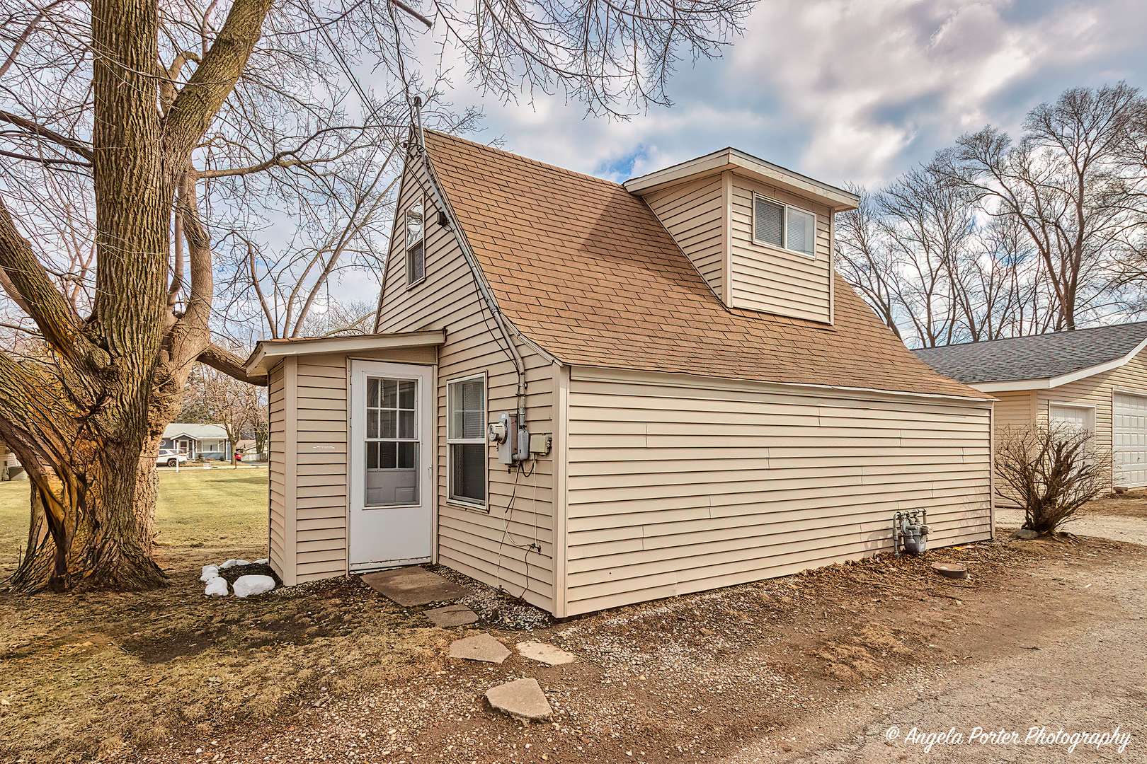 Zion, IL 60099,2100 Elim AVE