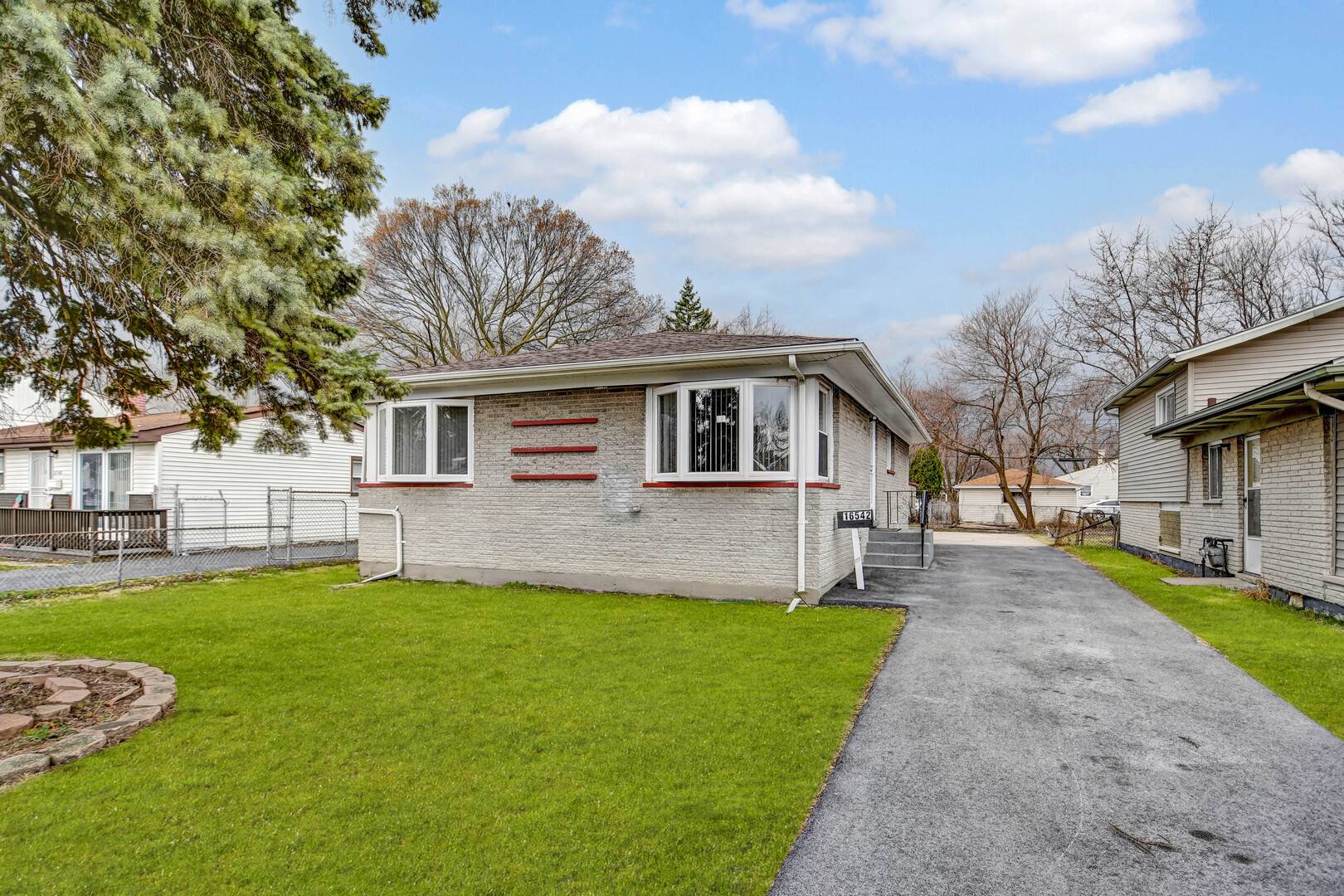 Markham, IL 60428,16542 Paulina ST
