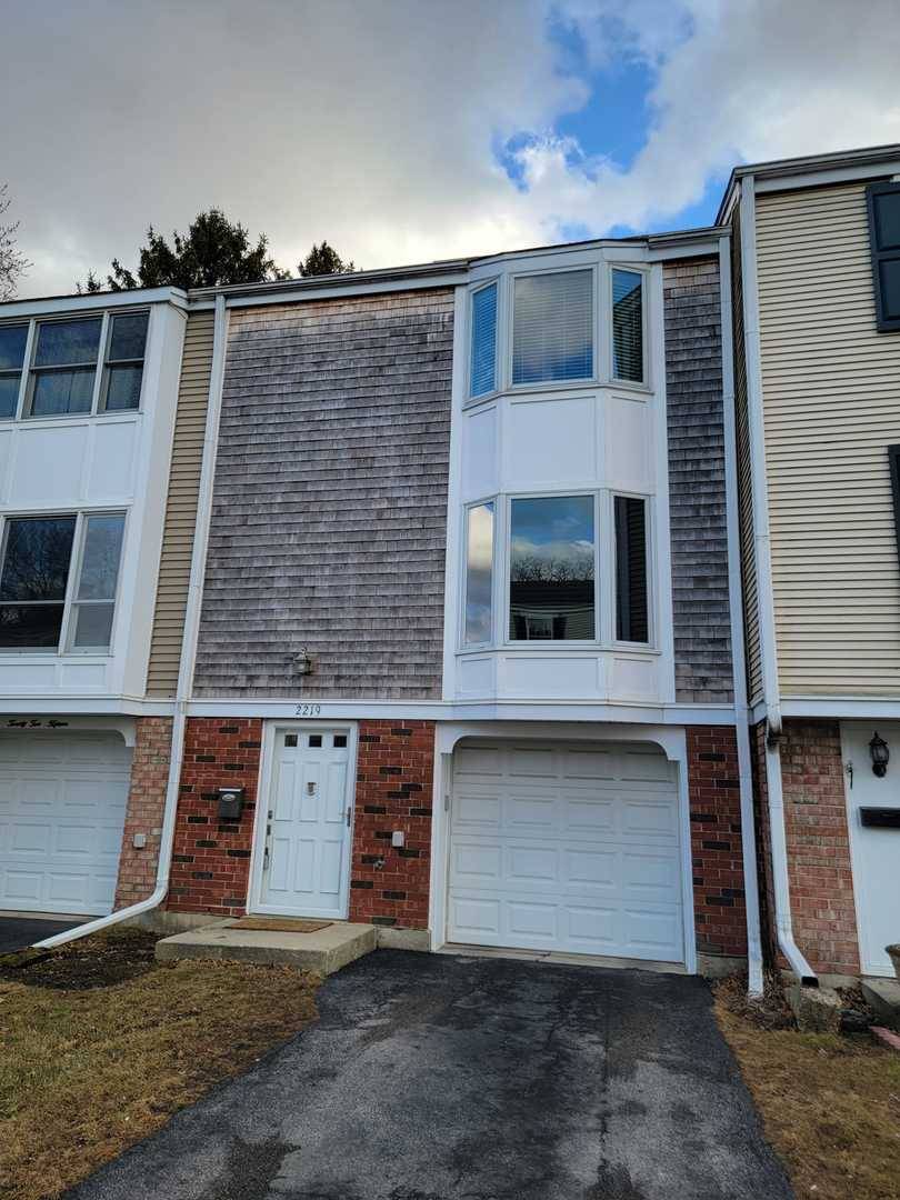 Hoffman Estates, IL 60169,2219 Langdon PL