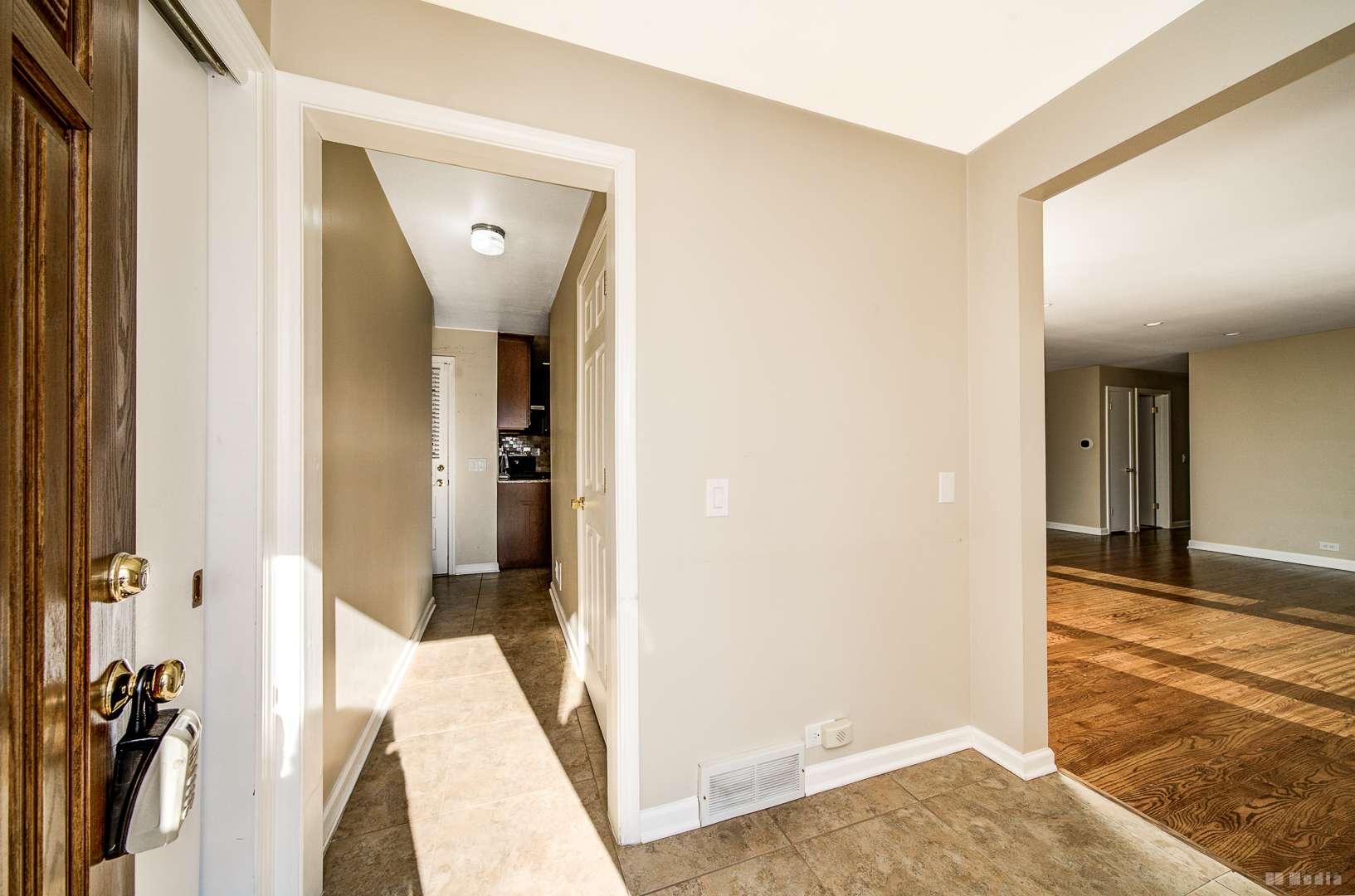 Mount Prospect, IL 60056,922 S Na Wa Ta AVE
