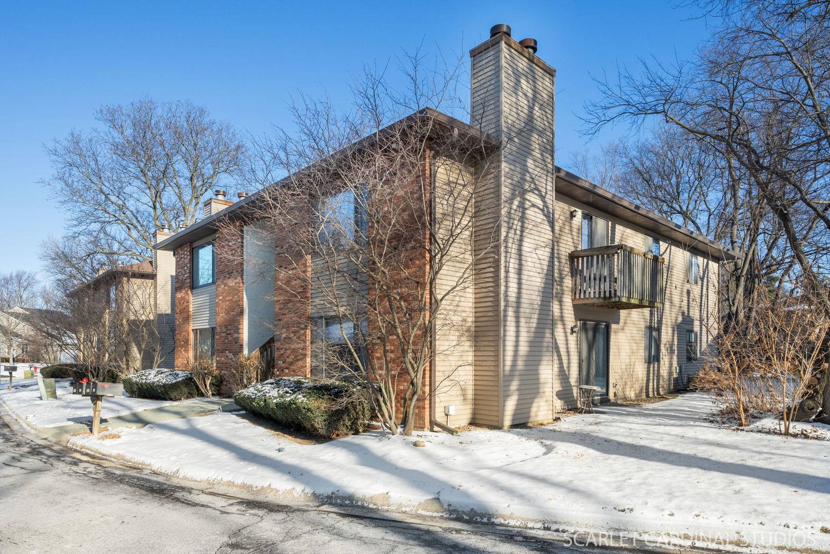 Geneva, IL 60134,305 S HARRISON ST #305