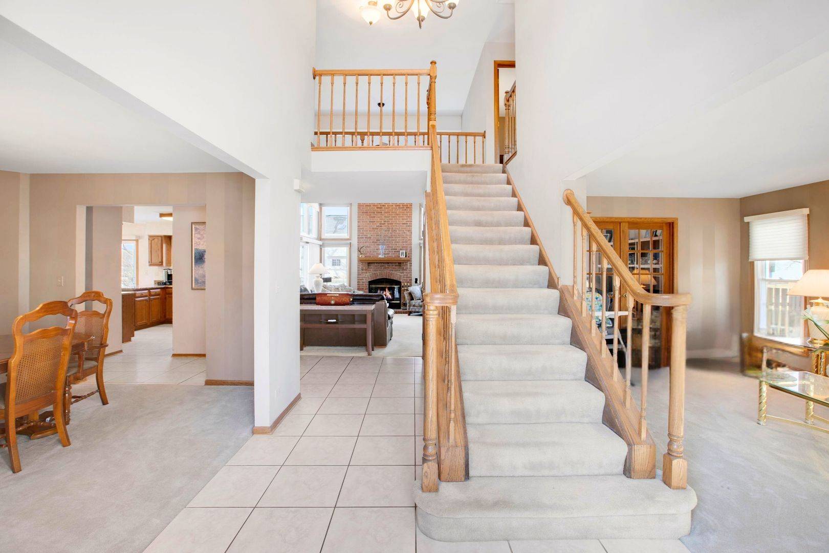 Lake Zurich, IL 60047,1225 Thorndale LN
