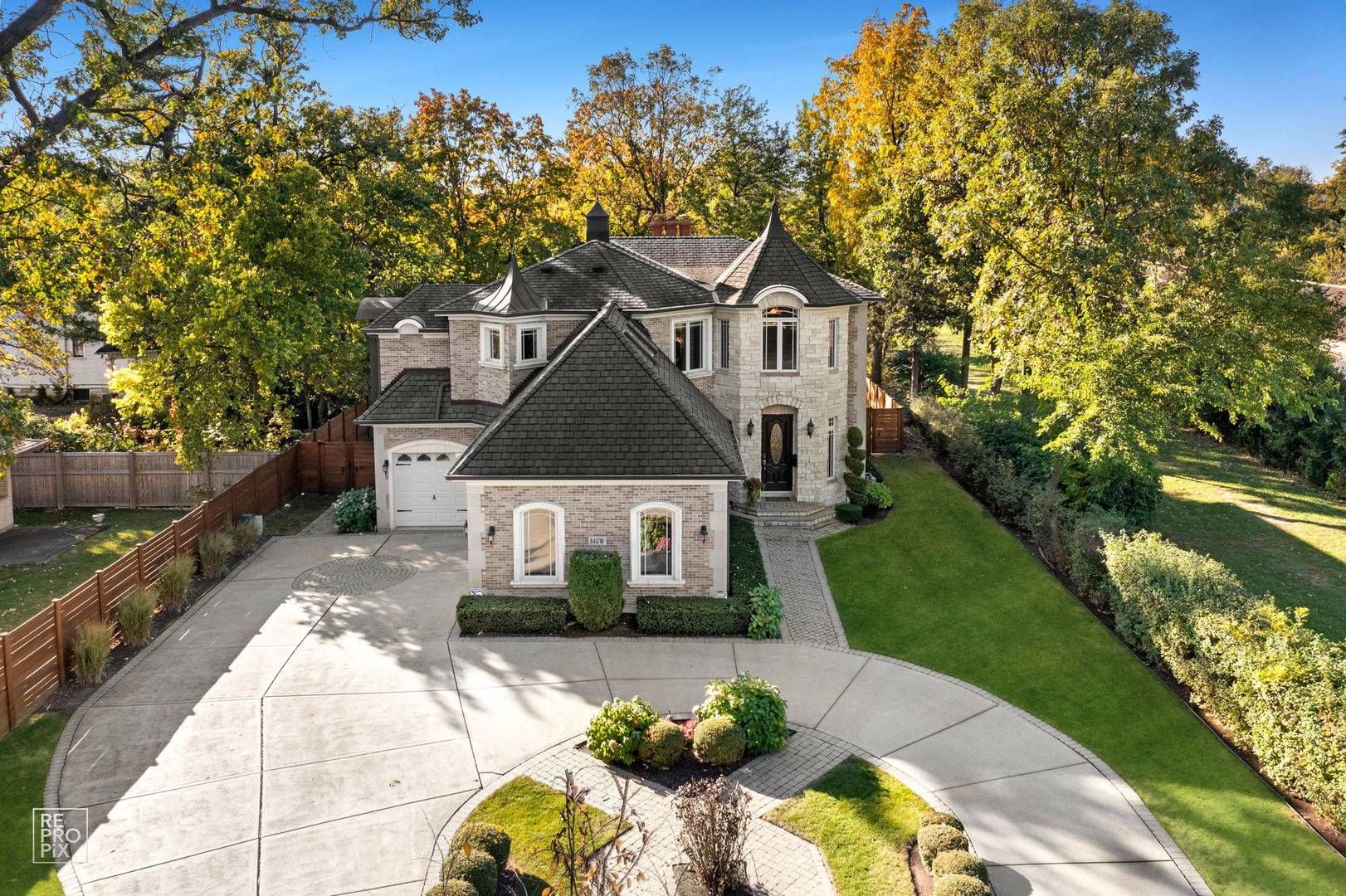 Hinsdale, IL 60521,840 Chestnut ST