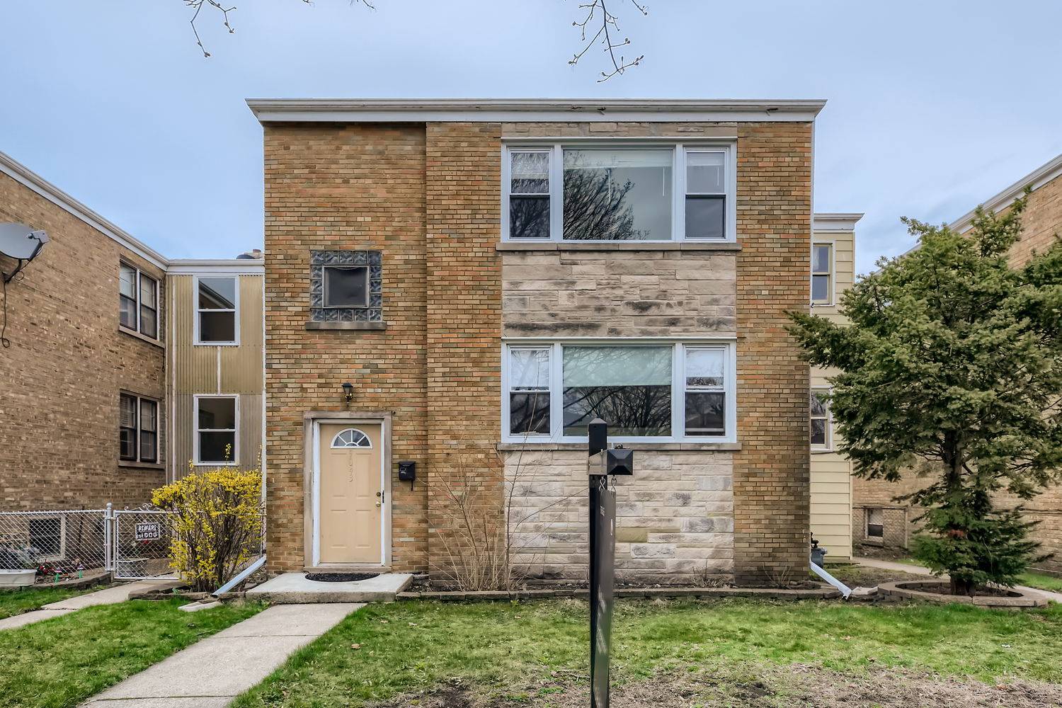 Skokie, IL 60077,9043 Skokie BLVD
