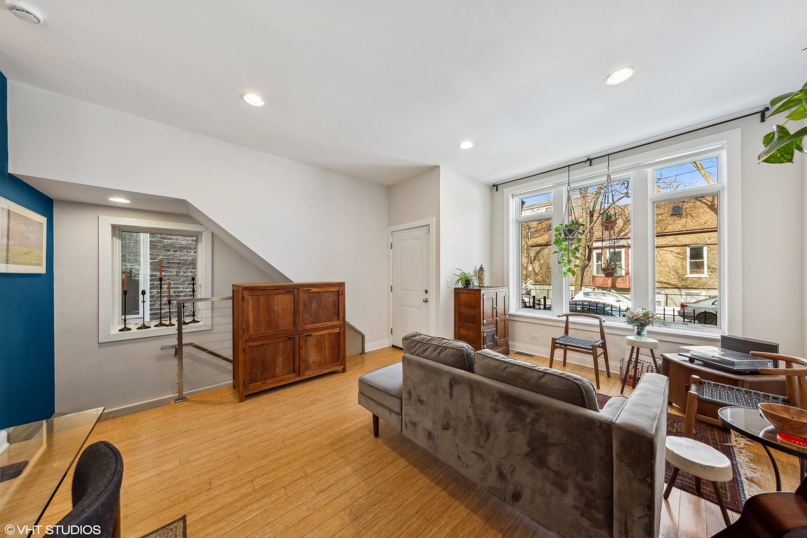 Chicago, IL 60647,2241 W SHAKESPEARE AVE #1