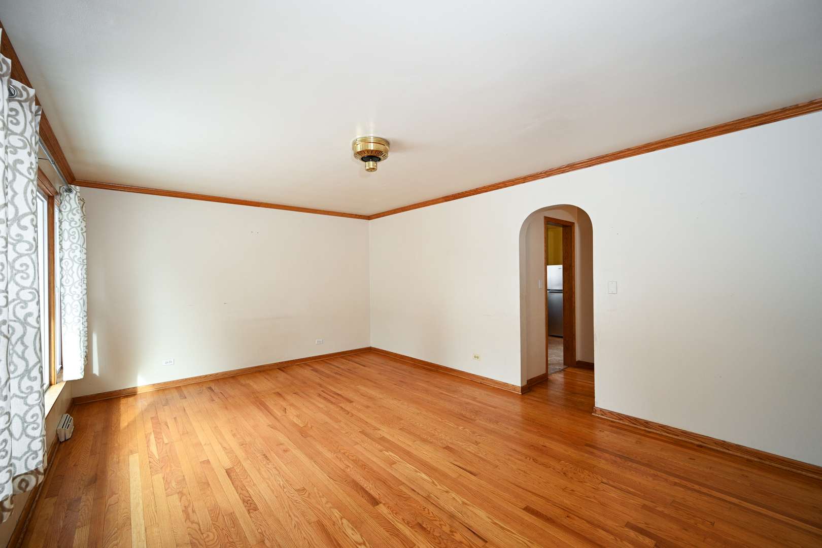 Villa Park, IL 60181,119 N Wisconsin AVE