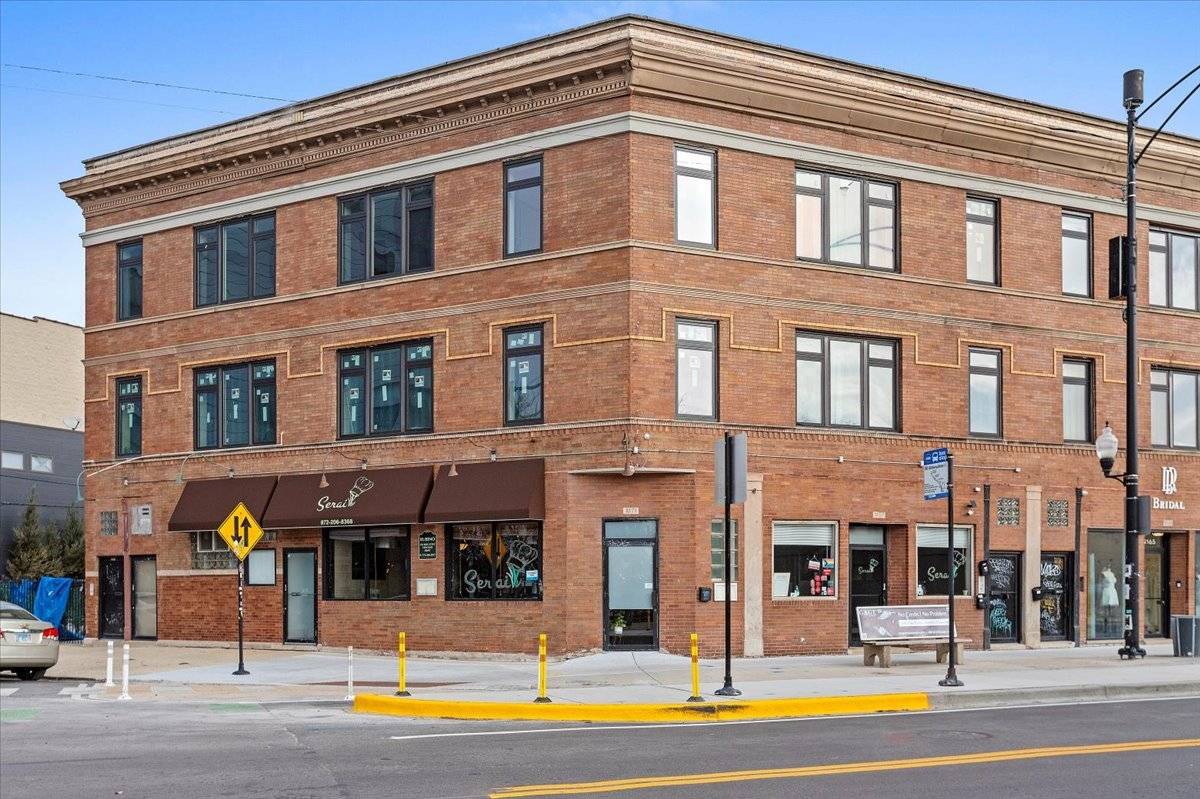 Chicago, IL 60647,2169 N Milwaukee AVE