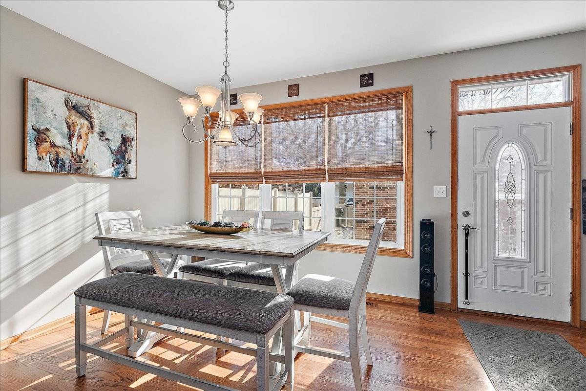 Tinley Park, IL 60477,18632 W Point DR