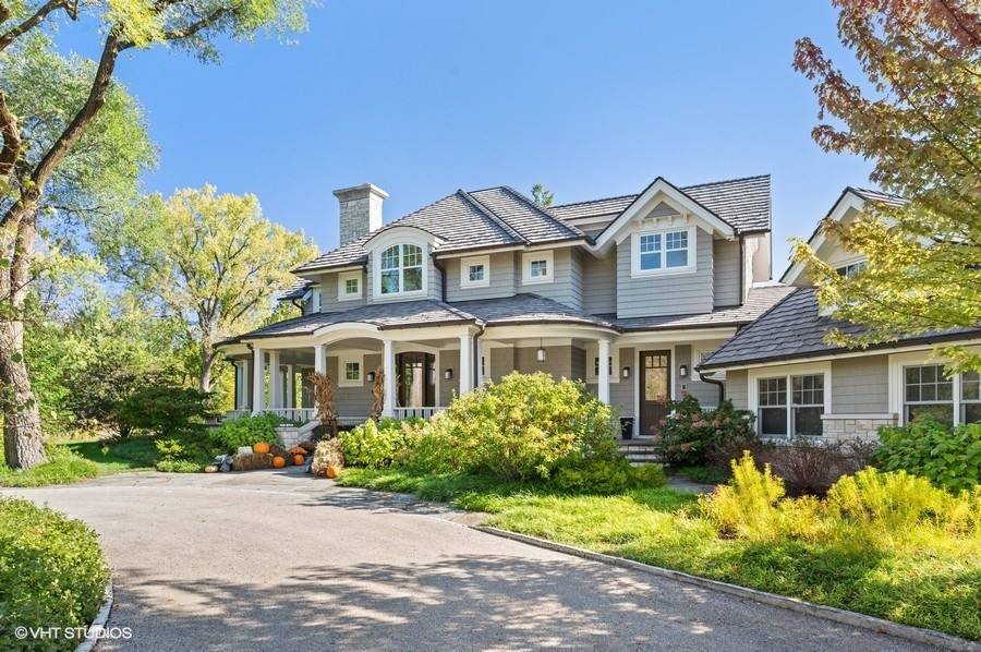 Northfield, IL 60093,197 Thackeray LN