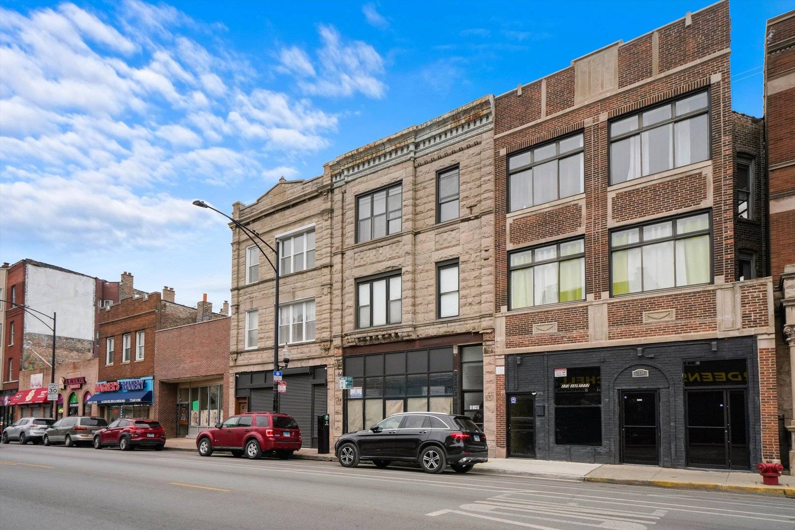 Chicago, IL 60608,2140 W Cermak RD
