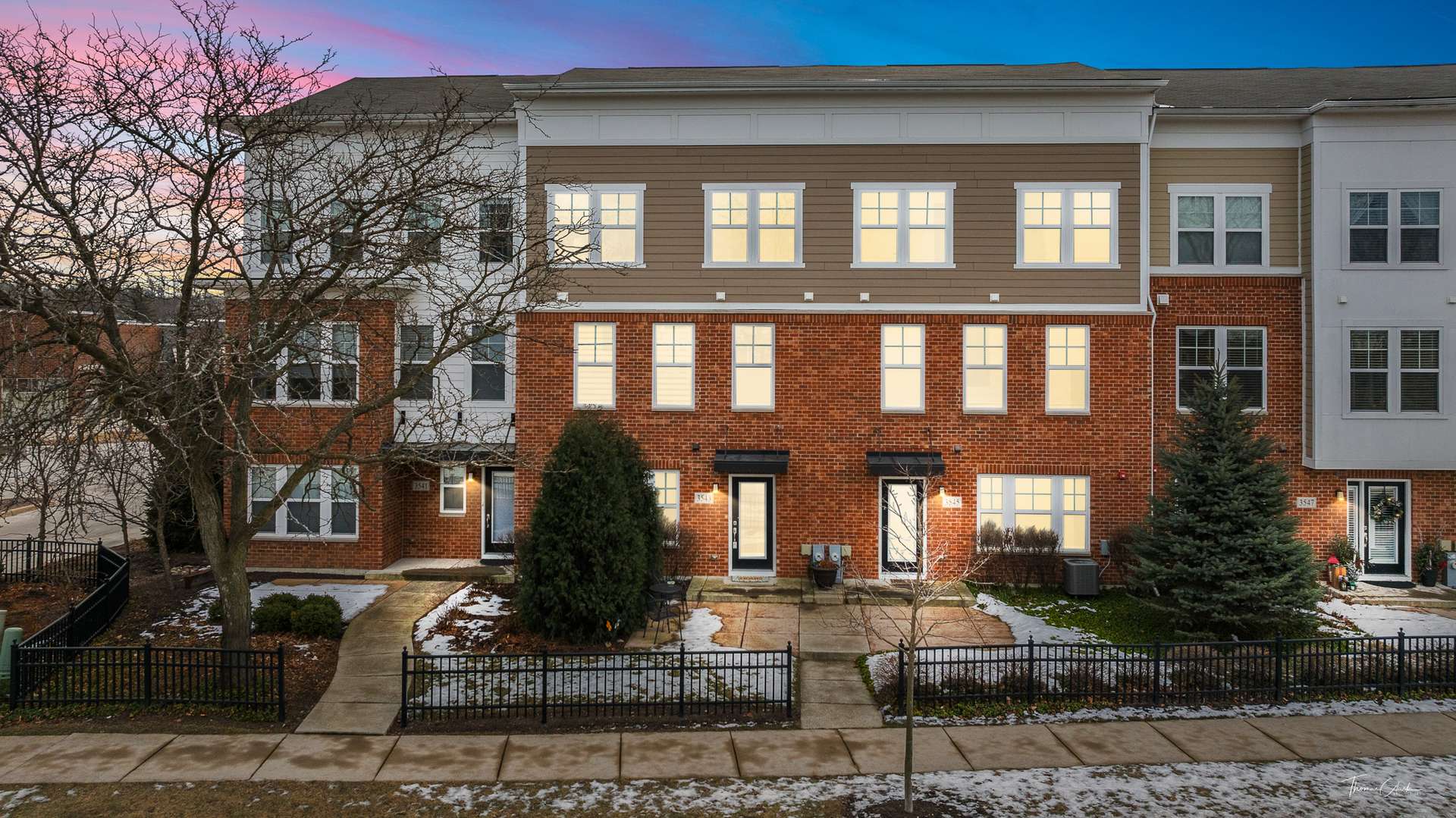 Woodridge, IL 60517,3543 Mulligan DR