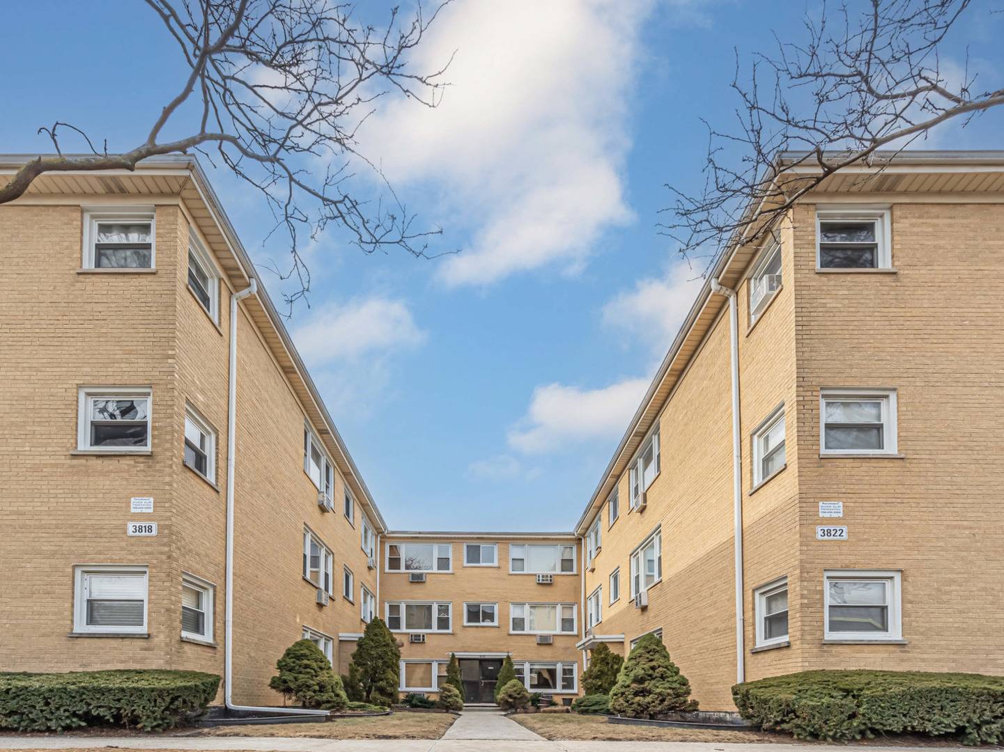 Schiller Park, IL 60176,3822 Ruby ST #1W
