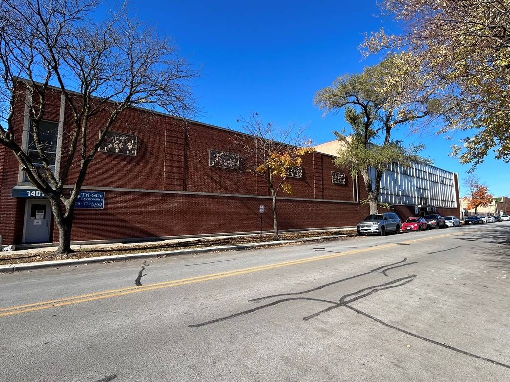 Forest Park, IL 60130,1401 S Circle AVE