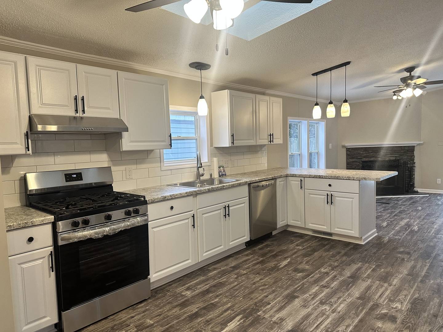 Frankfort, IL 60423,10733 Gateway DR
