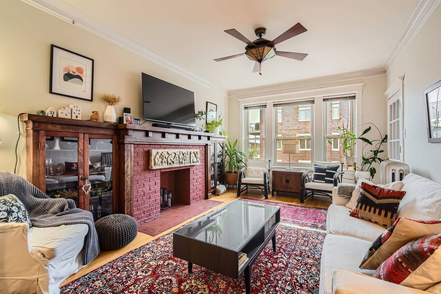 Chicago, IL 60640,1349 W Sunnyside AVE #3