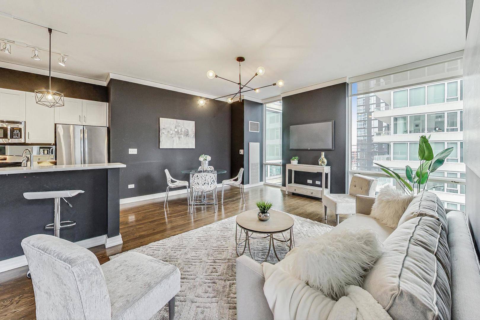 Chicago, IL 60605,170 W Polk ST #1101