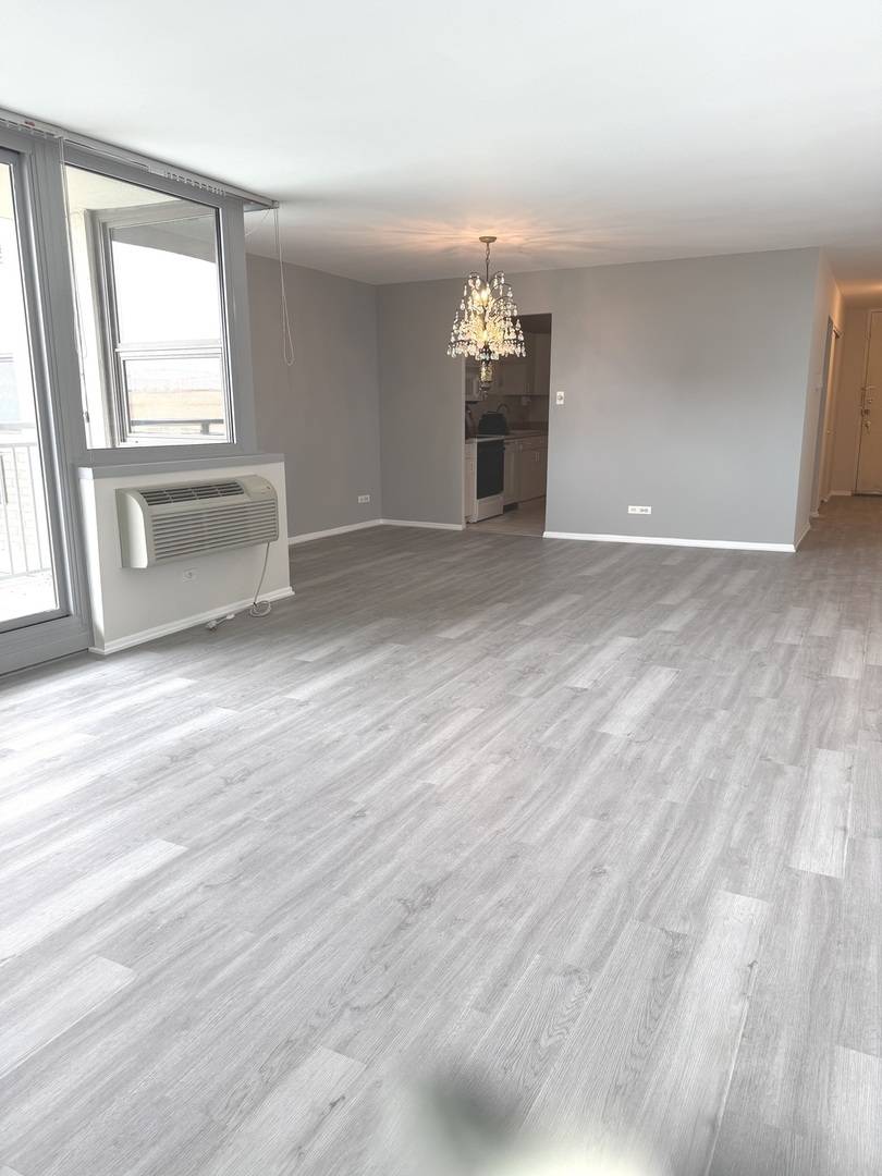 Chicago, IL 60660,6145 N Sheridan RD #27A