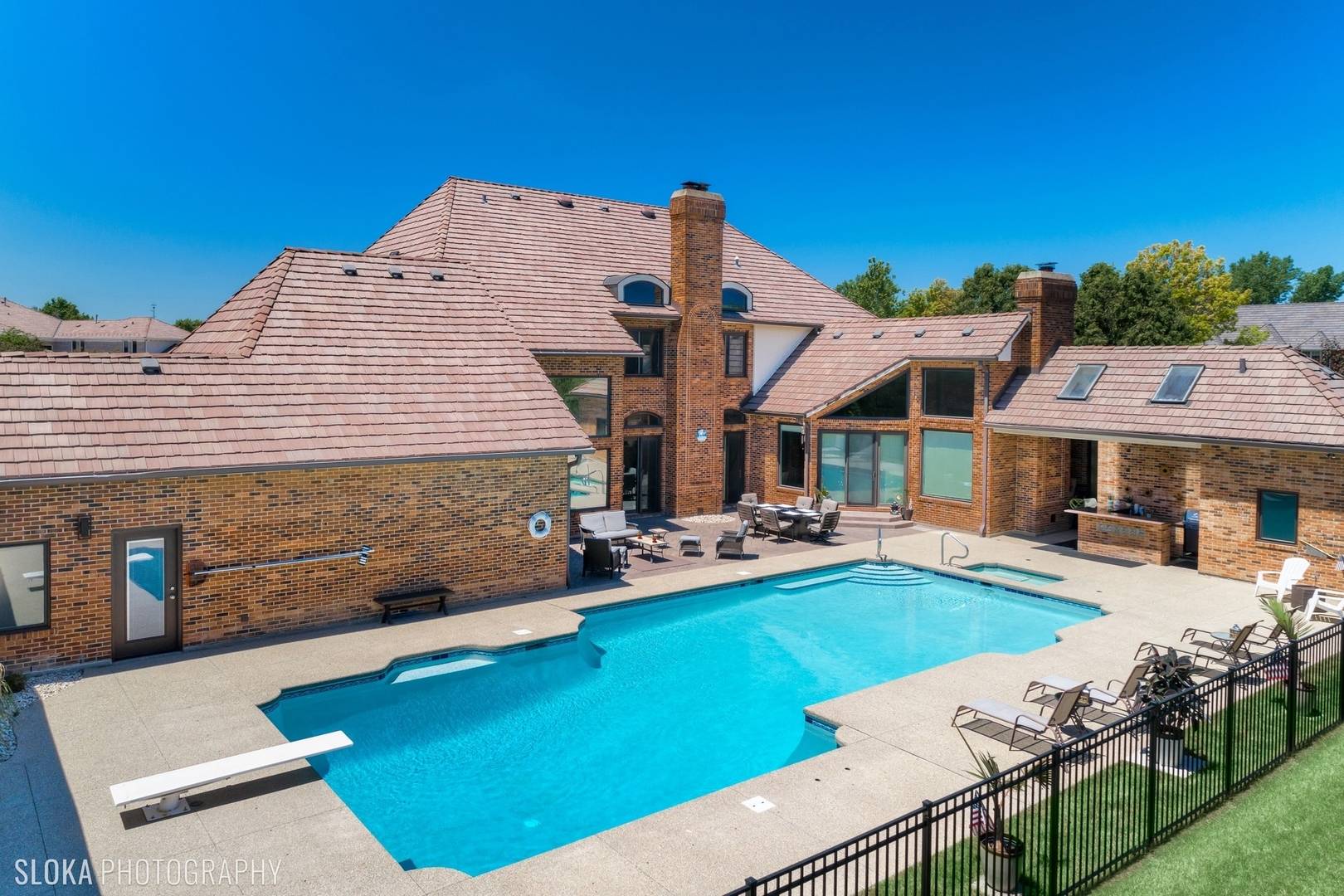Inverness, IL 60010,1565 Macalpin CIR
