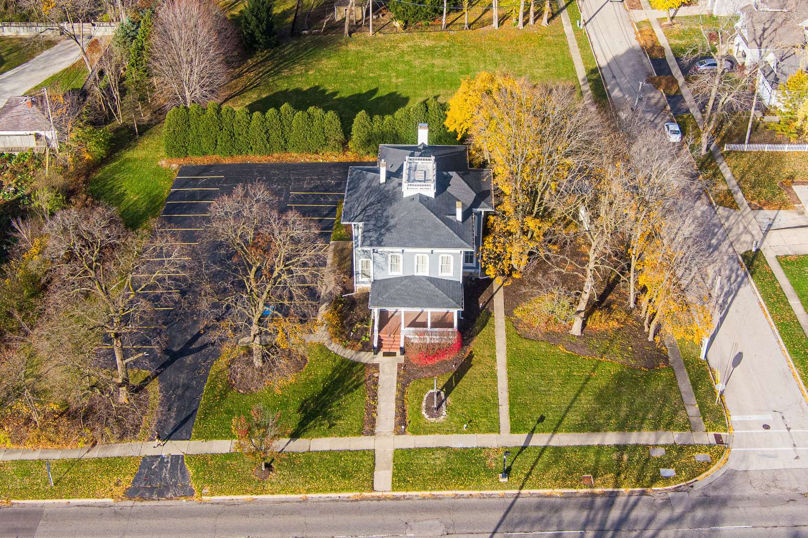 Geneva, IL 60134,223 E State ST