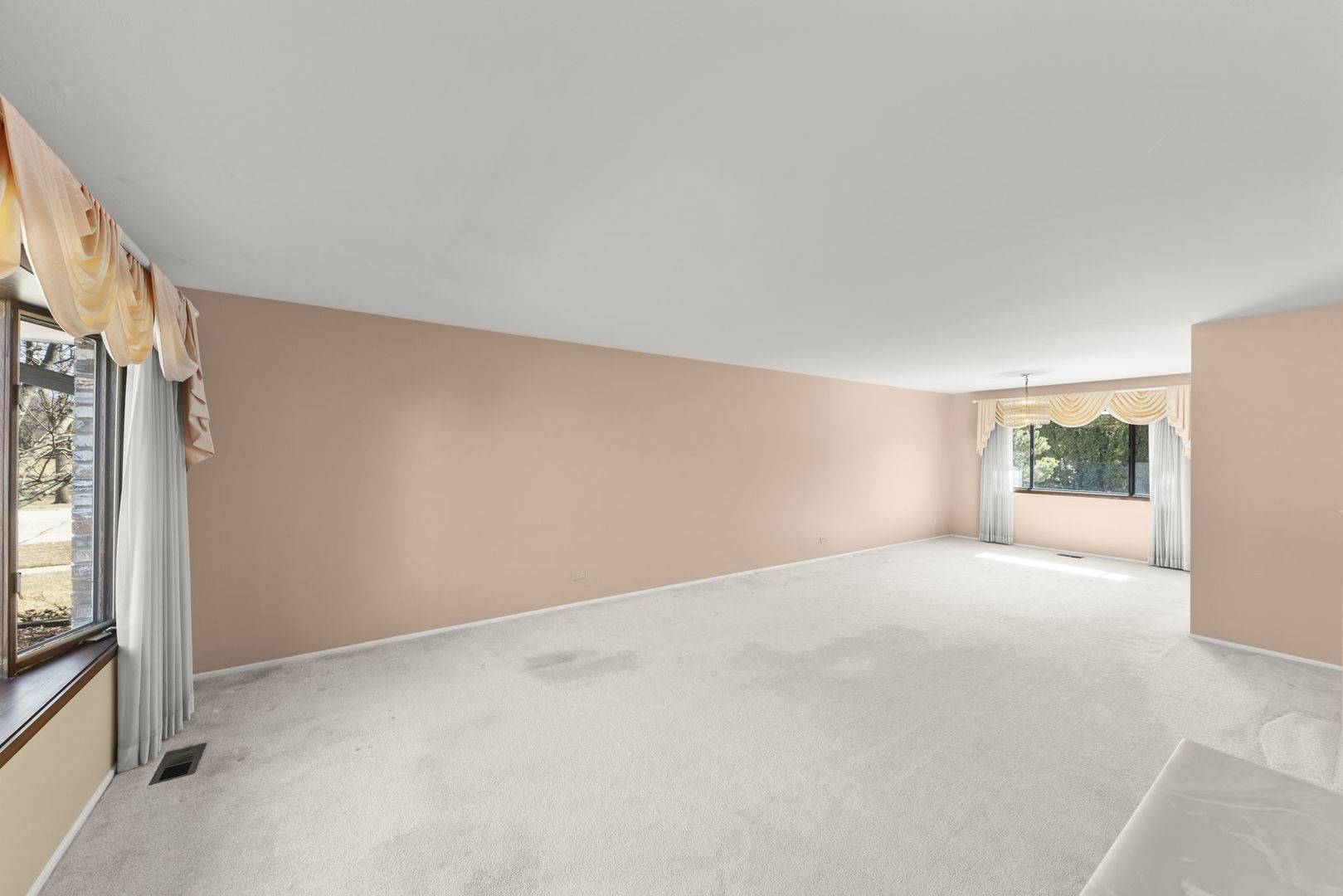 Bloomingdale, IL 60108,190 Bourne LN