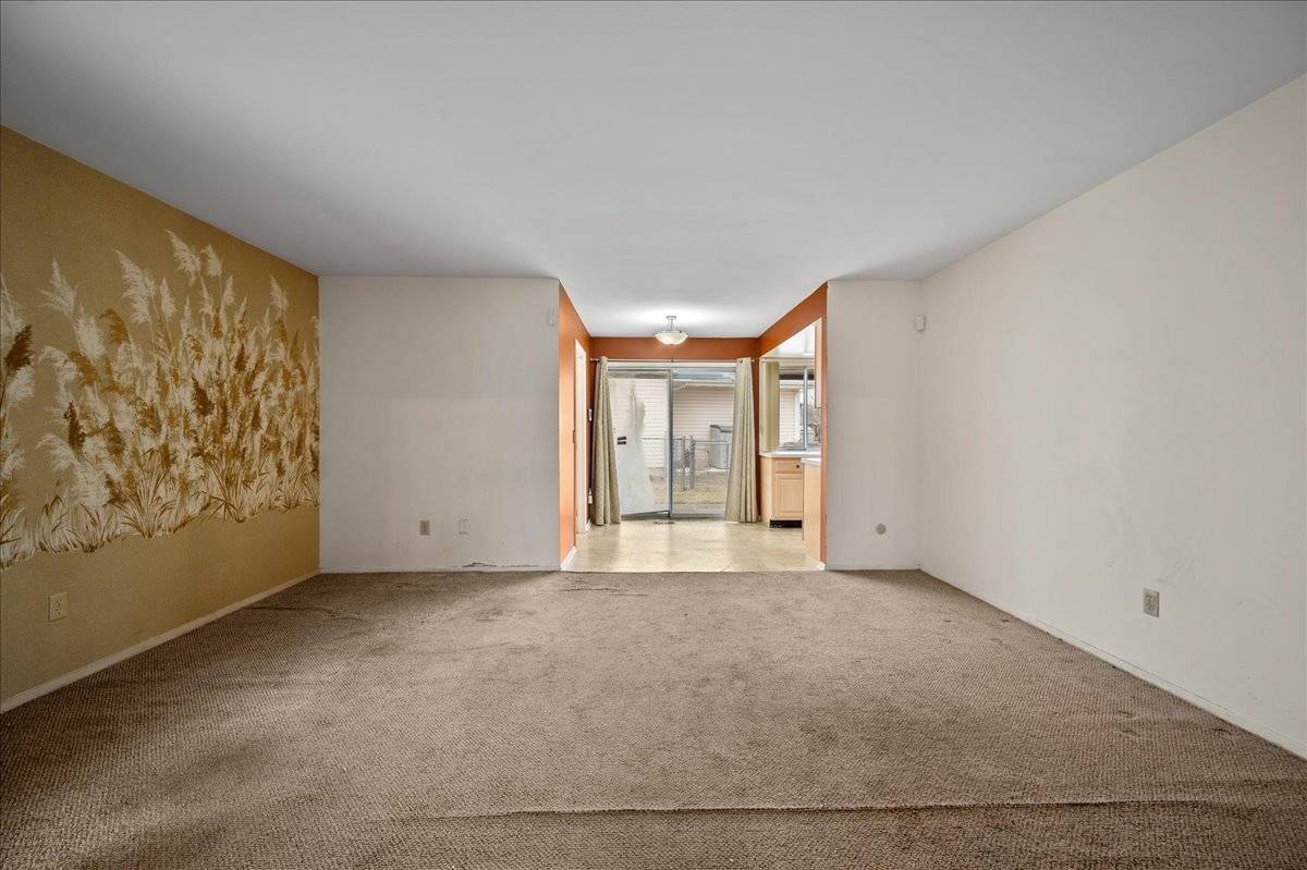 Montgomery, IL 60538,30 Somerset RD